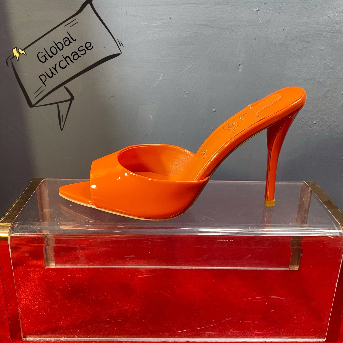NO:774108,High-end customized 2026 spring and summer classic series!  H10Cm, size 34-42. Genuine leather outsole, customized models are non-returnable and non-exchangeable. L57-001. Orange leather. Orange sheepskin lining. Standard European size. Official website. Reference:L57-001 Color:orange/orange Material:patent leather Lining:goat leather Heel heigh:10cm Sole:leather sole Size:EUR  34-42 (US 4-11):,,christian louboutin,sheepskin,Leather soles19860909高端订制 2026春夏精典款系列！ H10Cm,尺码34-42码. 真皮大底,订制款不退不换.L57-001. 桔色柒皮.桔色羊皮里. 标准欧码 官网同歩 Reference:L57-001 Color:orange/orange Material:patent leather Lining:goat leather Heel heigh:10cm Sole:leather sole Size:EUR 34－42（US 4一11) :,,christian louboutin,sheepskin,Leather soles,Women's Shoes