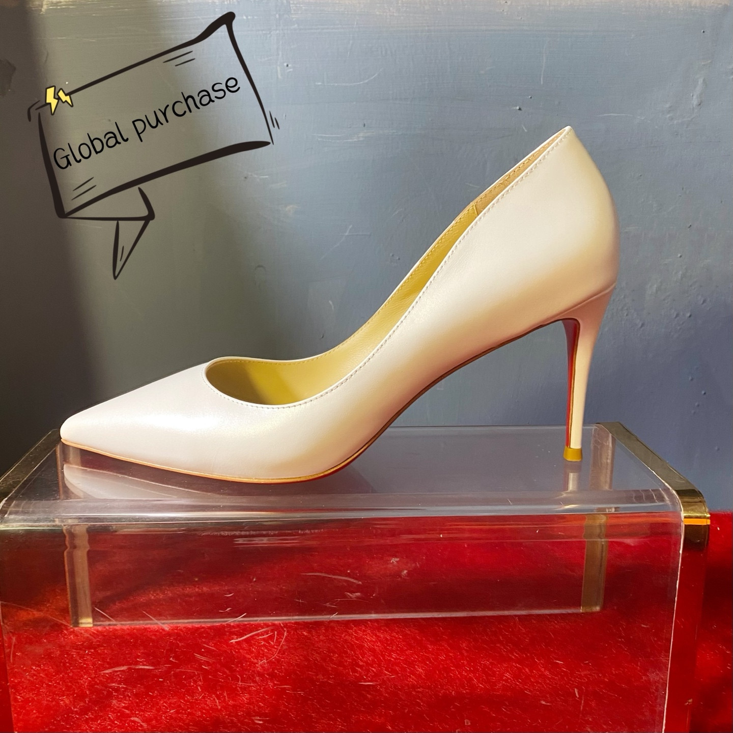 NO:953696,High-end customized 2026 autumn and winter classic series!  H8.5Cm, size 34-42. Customized model, non-refundable and non-exchangeable. 9039-001. Pearl white cowhide, genuine leather outsole, official website synchronized. Standard European code No: 9039-001 Color: white Material: cowhide Lining: goat leather Heel heigh: 8.5Cm Sole: leather sole Size: EUR 34-42 (US 4-11):,, christian  louboutin,cowhide,leather soles19860909高端订制 2026秋冬精典款系列！ H8.5Cm,尺码34-42码. 订制款,不退不换.9039-001.珍珠白牛皮,真皮大底,官网同步 标准欧码 No:9039-001 Color:white Material:cowhide Lining:goat leather Heel heigh:8.5Cm Sole:leather sole Size:EUR 34－42（US 4一11) :,,christian louboutin,cowhide,Leather soles,Women's Shoes