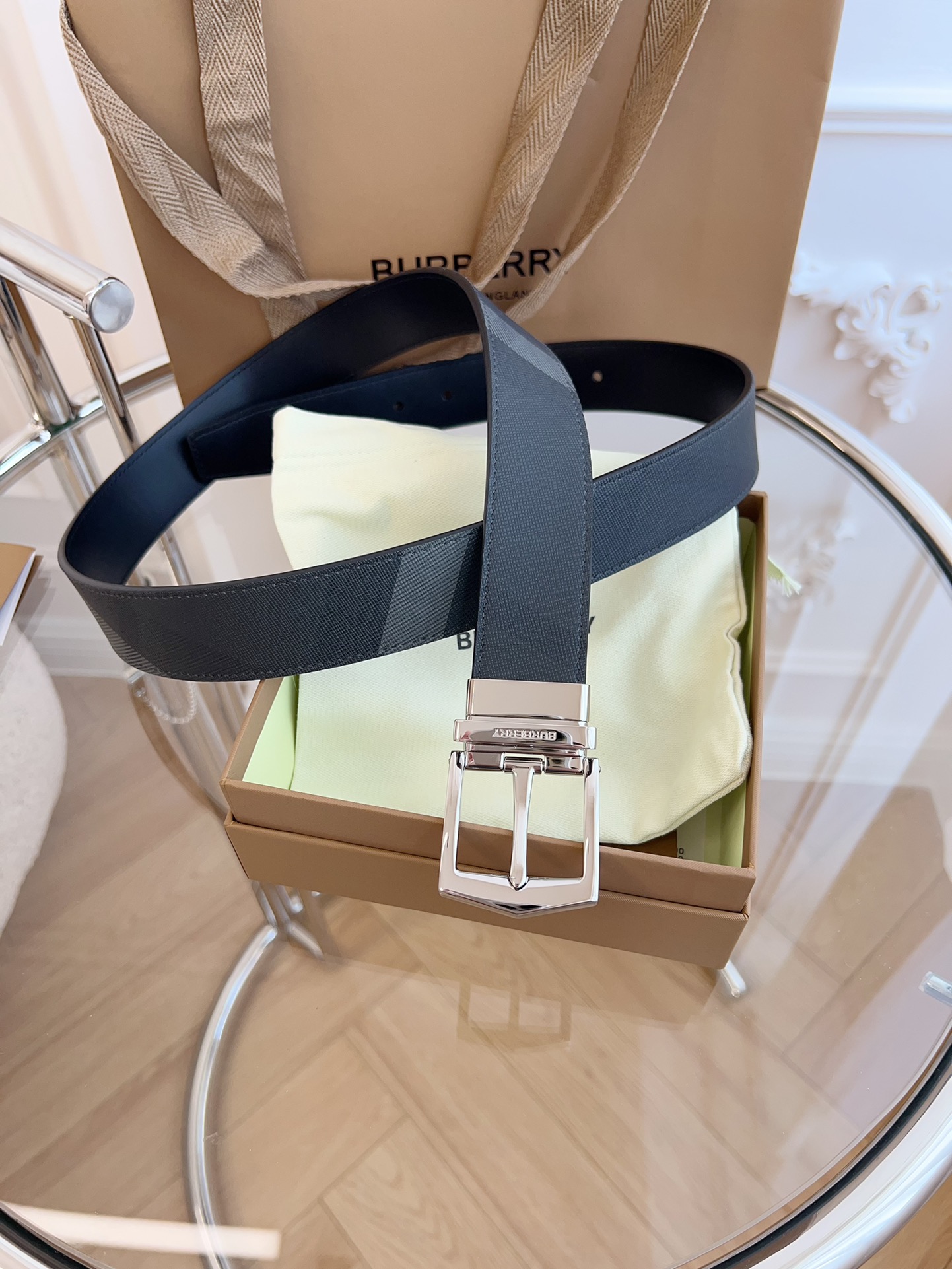 Burberry博柏利英国原厂皮料格纹/黑色牛皮品质毋庸置疑没有更好只有最好尺寸3.5厘米