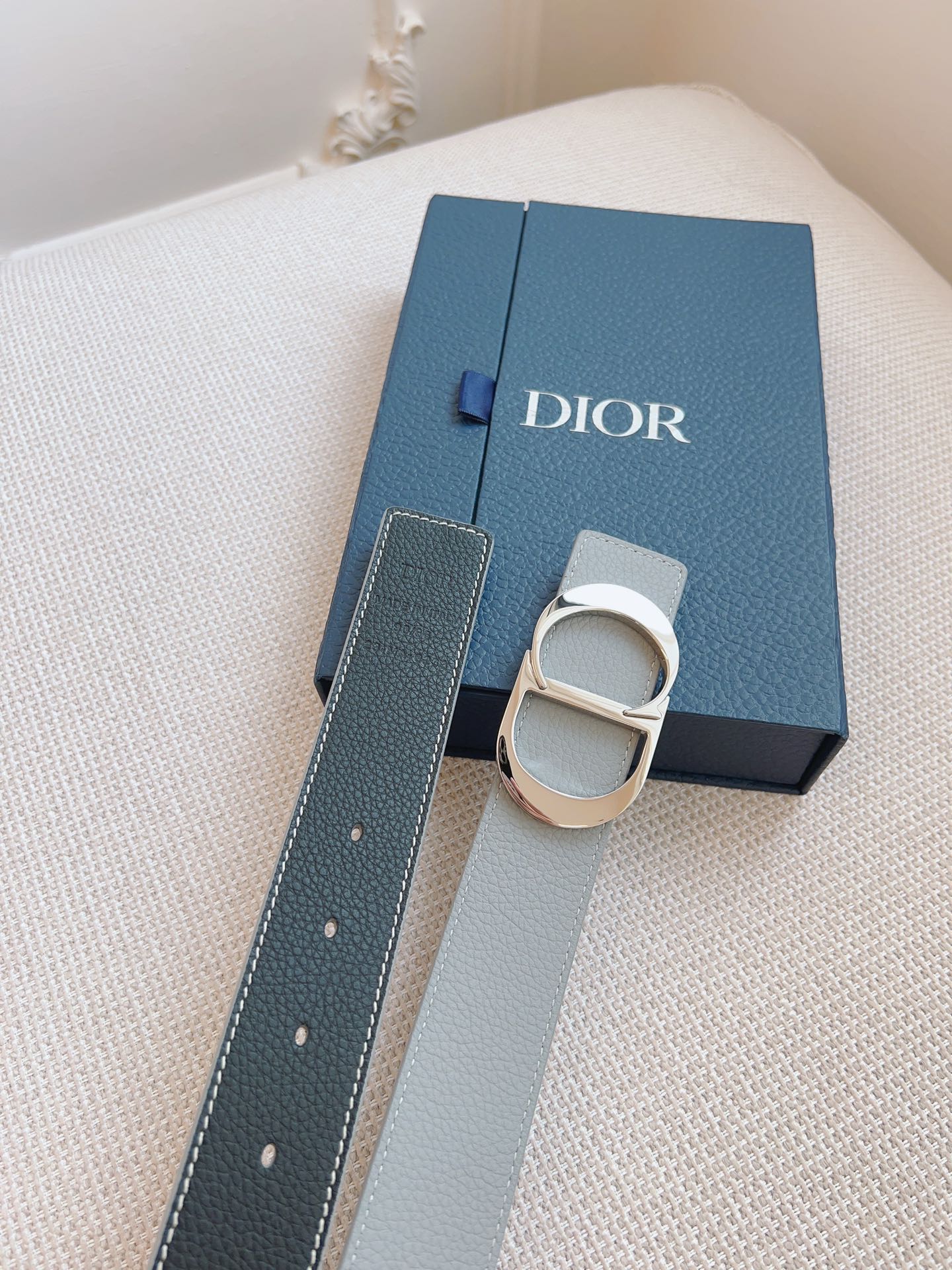 Dior DIOR迪奥，黑色/灰色全皮 品质毋庸置疑 没有更好 只有最好 尺寸3.5厘米