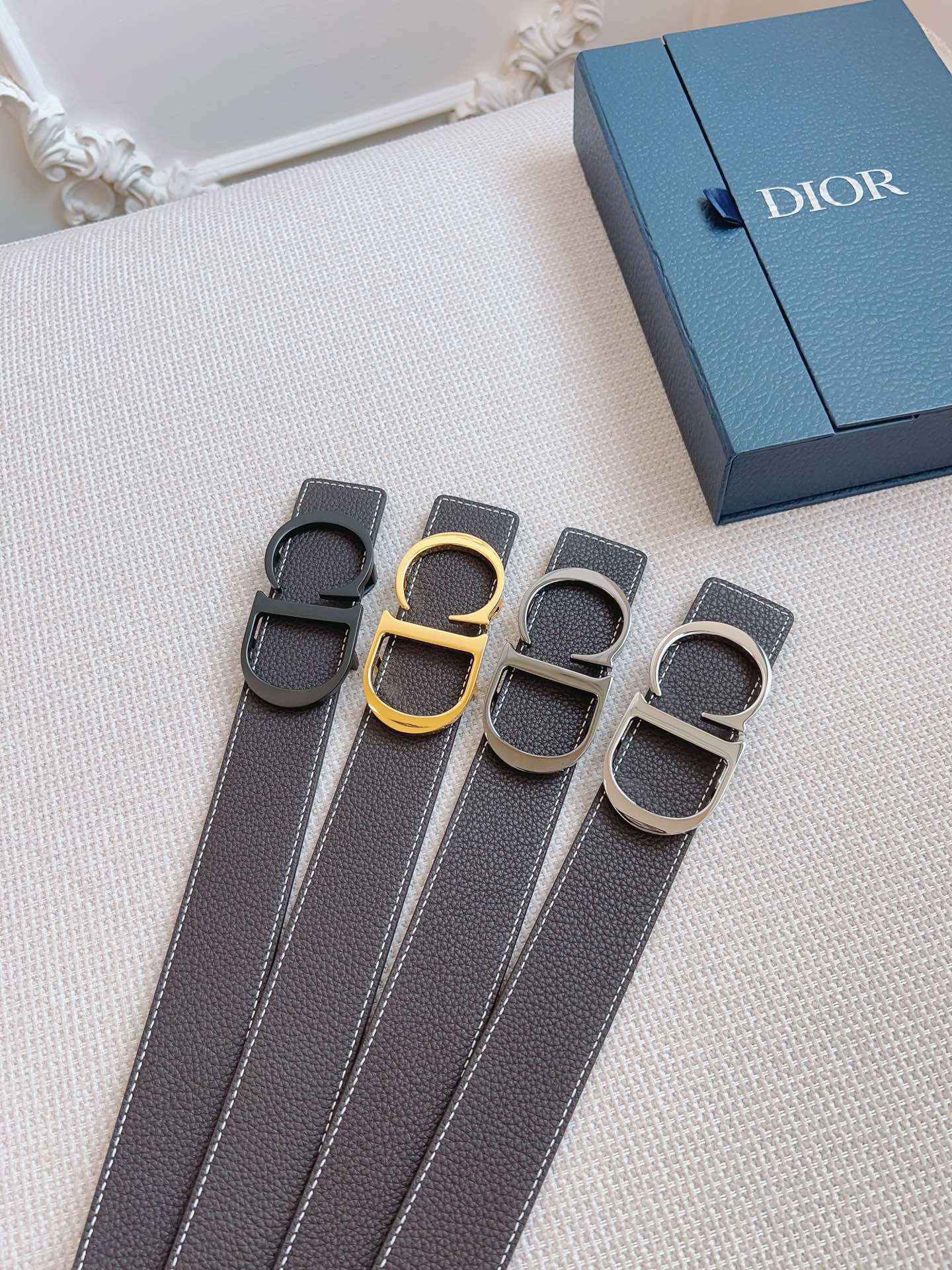 Dior DIOR迪奥，黑色/棕色全皮 品质毋庸置疑 没有更好 只有最好 尺寸3.5厘米