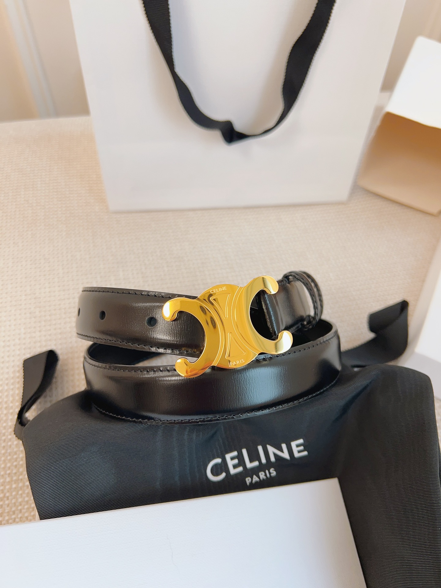 Celine Cinturón Hardware de oro