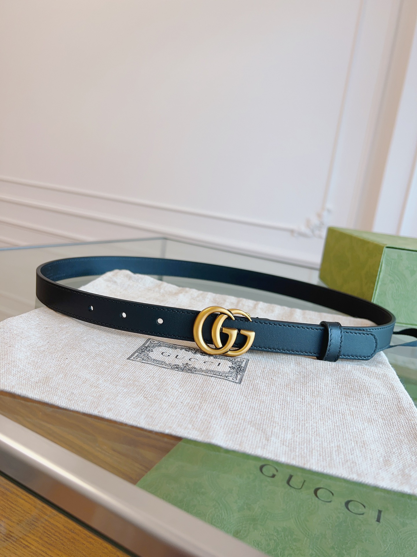 P150🏖代购正品级 Gucci 古驰 女士腰带 专柜品质 🇫🇷法国原厂皮料，黑色小牛皮 搭配顶级精品古铜五金 品质毋庸置疑 没有更好 只有最好  皮带宽度2.0厘米 追求高端入