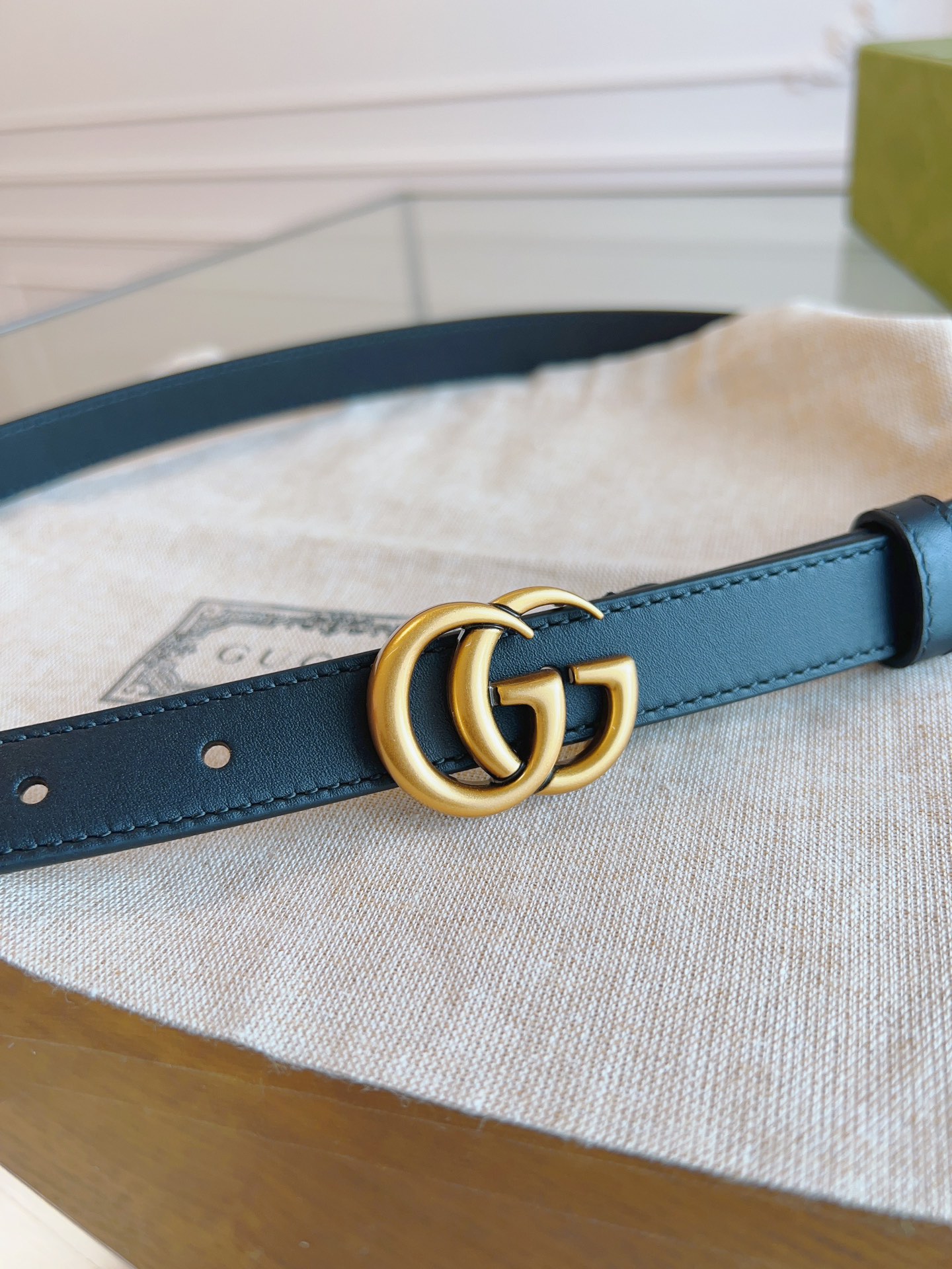 P150🏖代购正品级 Gucci 古驰 女士腰带 专柜品质 🇫🇷法国原厂皮料，黑色小牛皮 搭配顶级精品古铜五金 品质毋庸置疑 没有更好 只有最好  皮带宽度2.0厘米 追求高端入