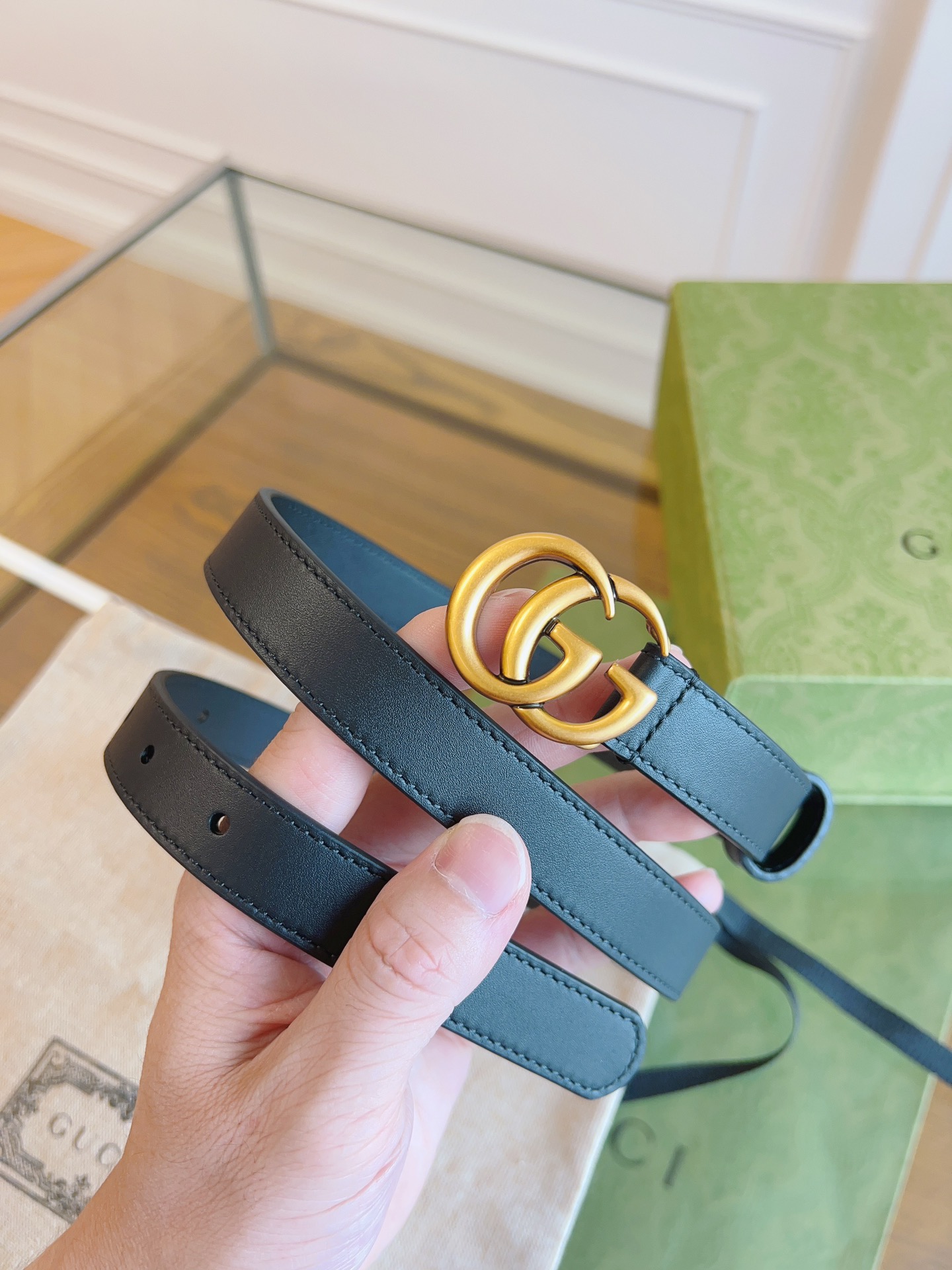 P150🏖代购正品级 Gucci 古驰 女士腰带 专柜品质 🇫🇷法国原厂皮料，黑色小牛皮 搭配顶级精品古铜五金 品质毋庸置疑 没有更好 只有最好  皮带宽度2.0厘米 追求高端入
