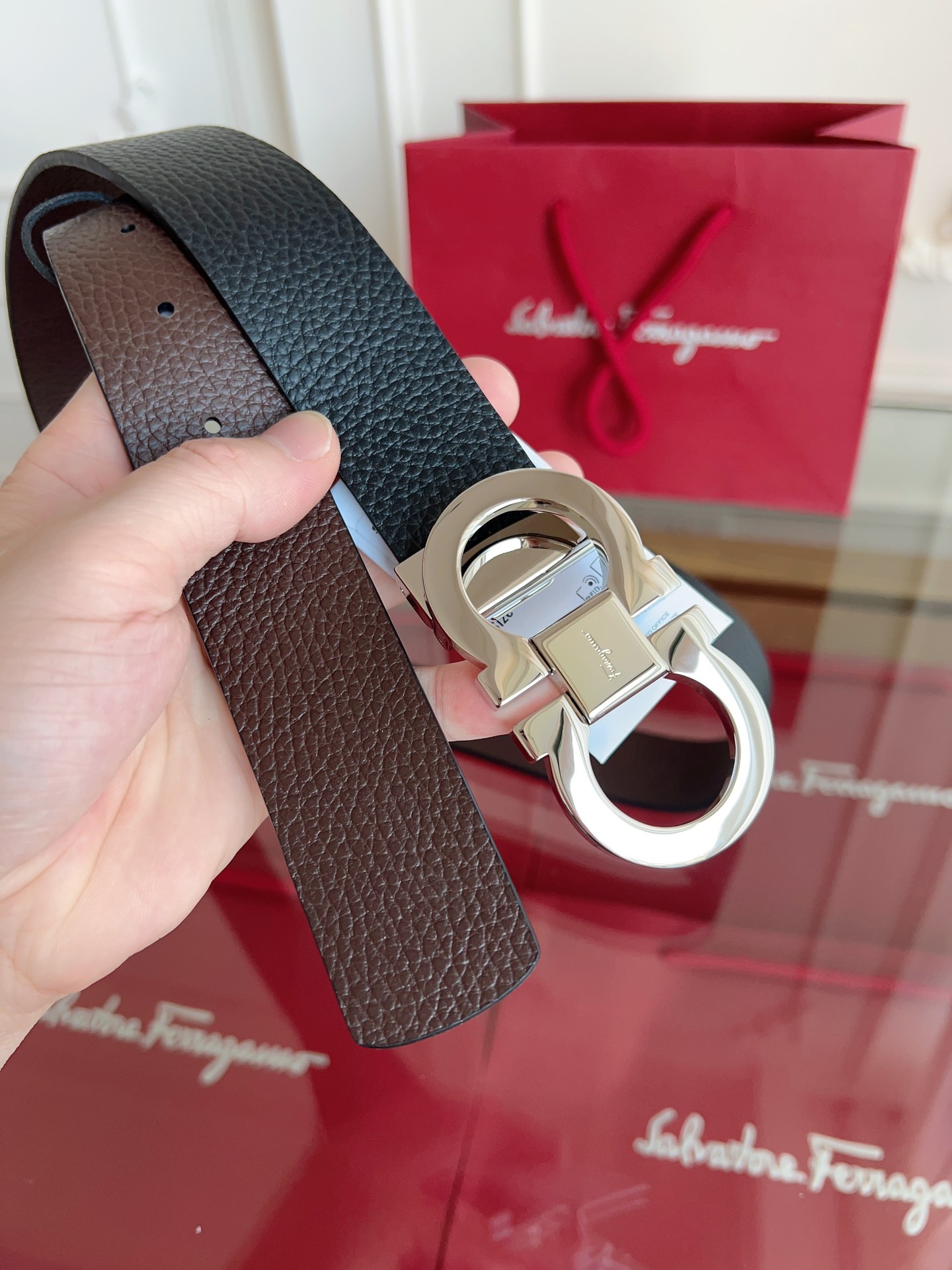  Ferragamo.菲拉格慕 
全套包装包装 宽度3.5cm 高级定制款男士皮带 双面进口牛皮 可双面
