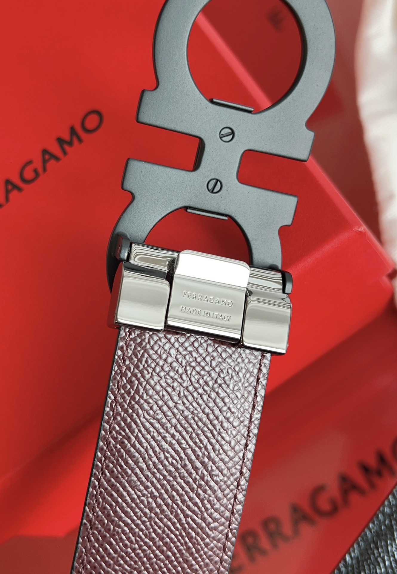 Ferragamo  钱包皮带,戒指,ferragamo 7