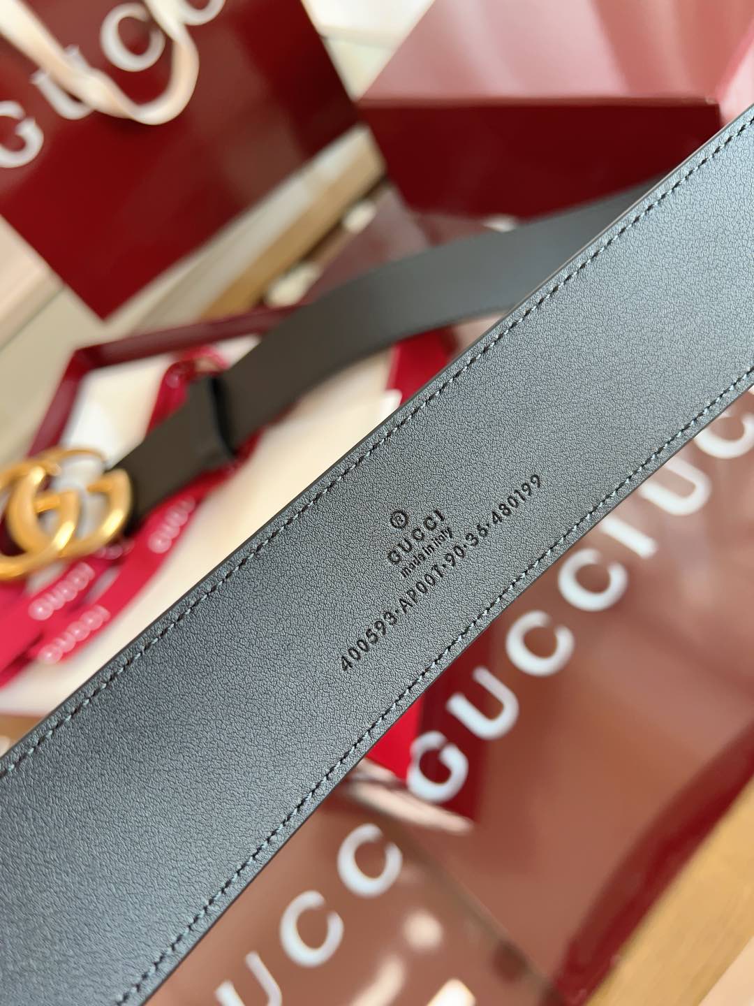 🉐️ Gucci古驰🇫🇷法国原厂皮料，黑色牛皮 原版开模镀金扣，品质毋庸置疑 没有更好 只有最好 尺寸4