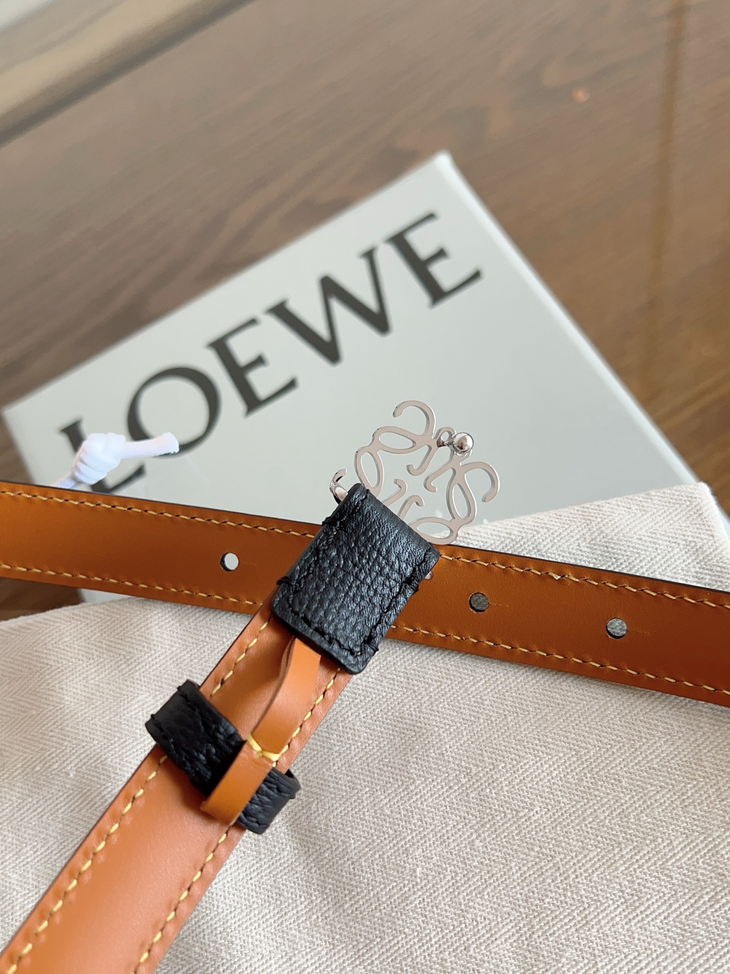 LOEWE  皮料皮带,loewe 6