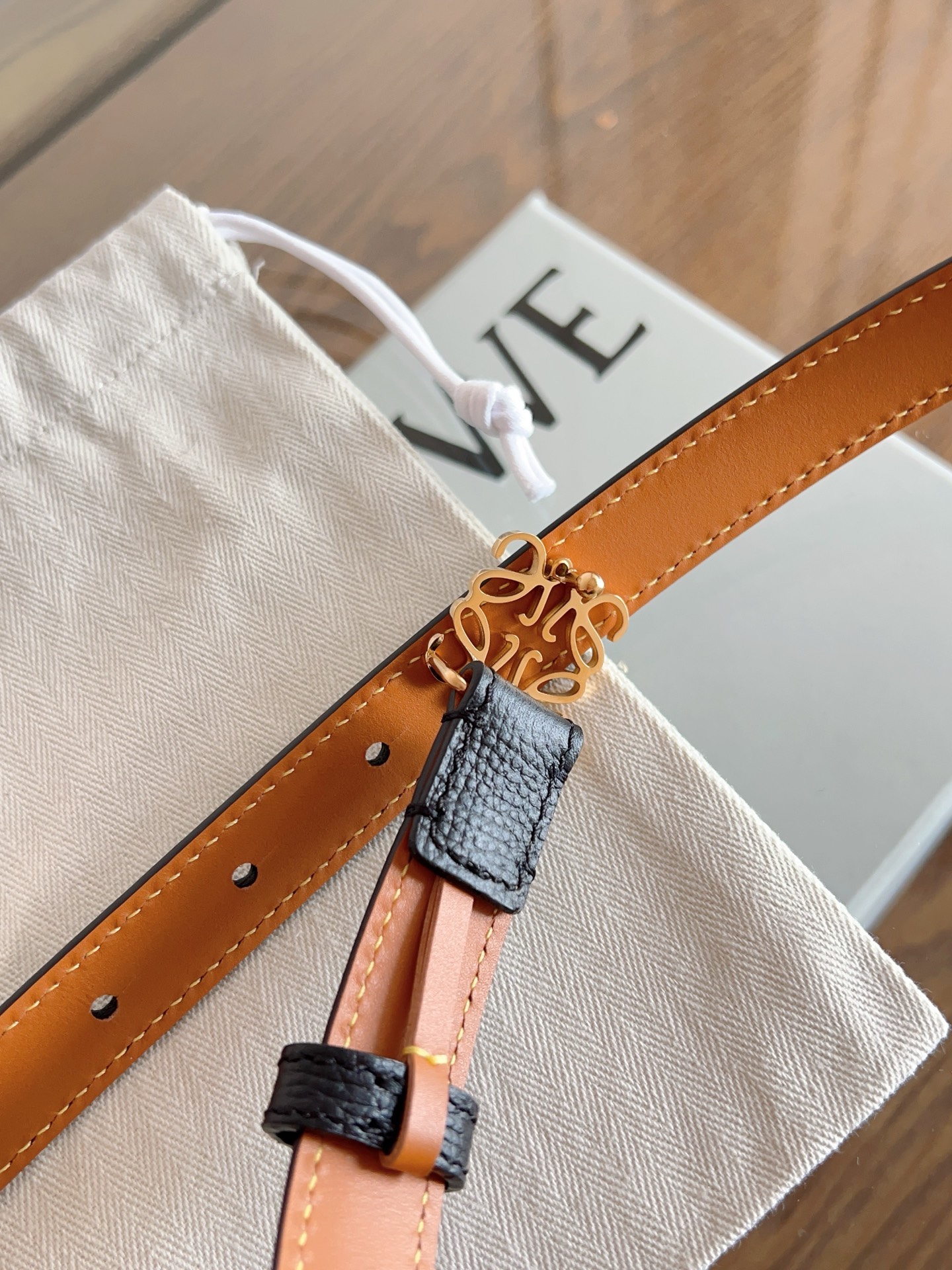 LOEWE  皮料皮带,loewe 6