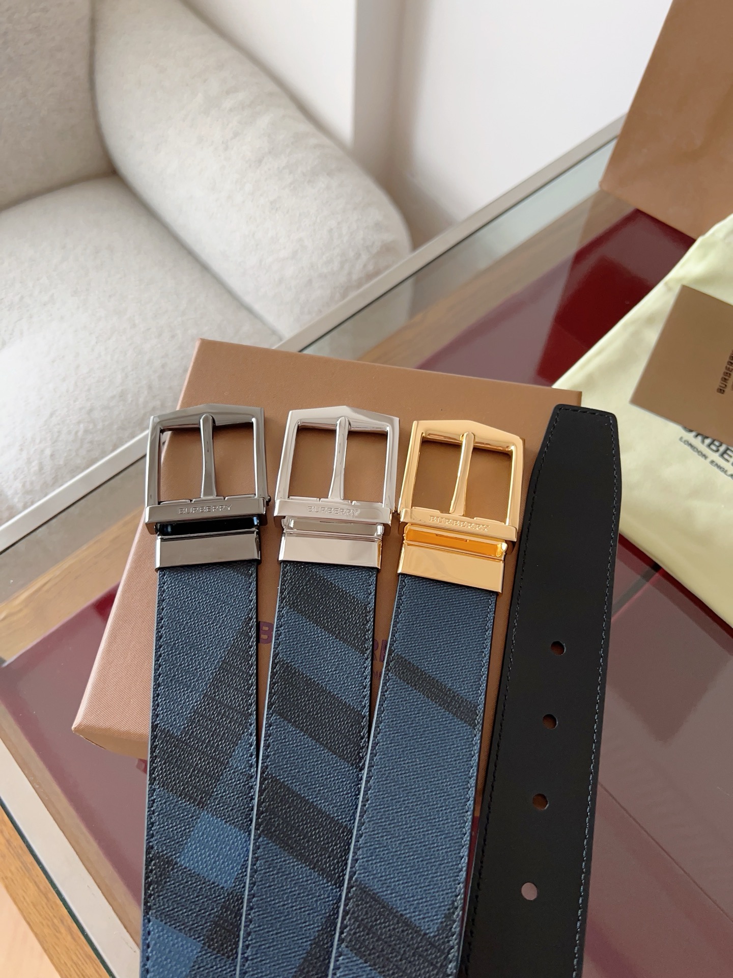 Burberry  皮料皮带,burberry 9