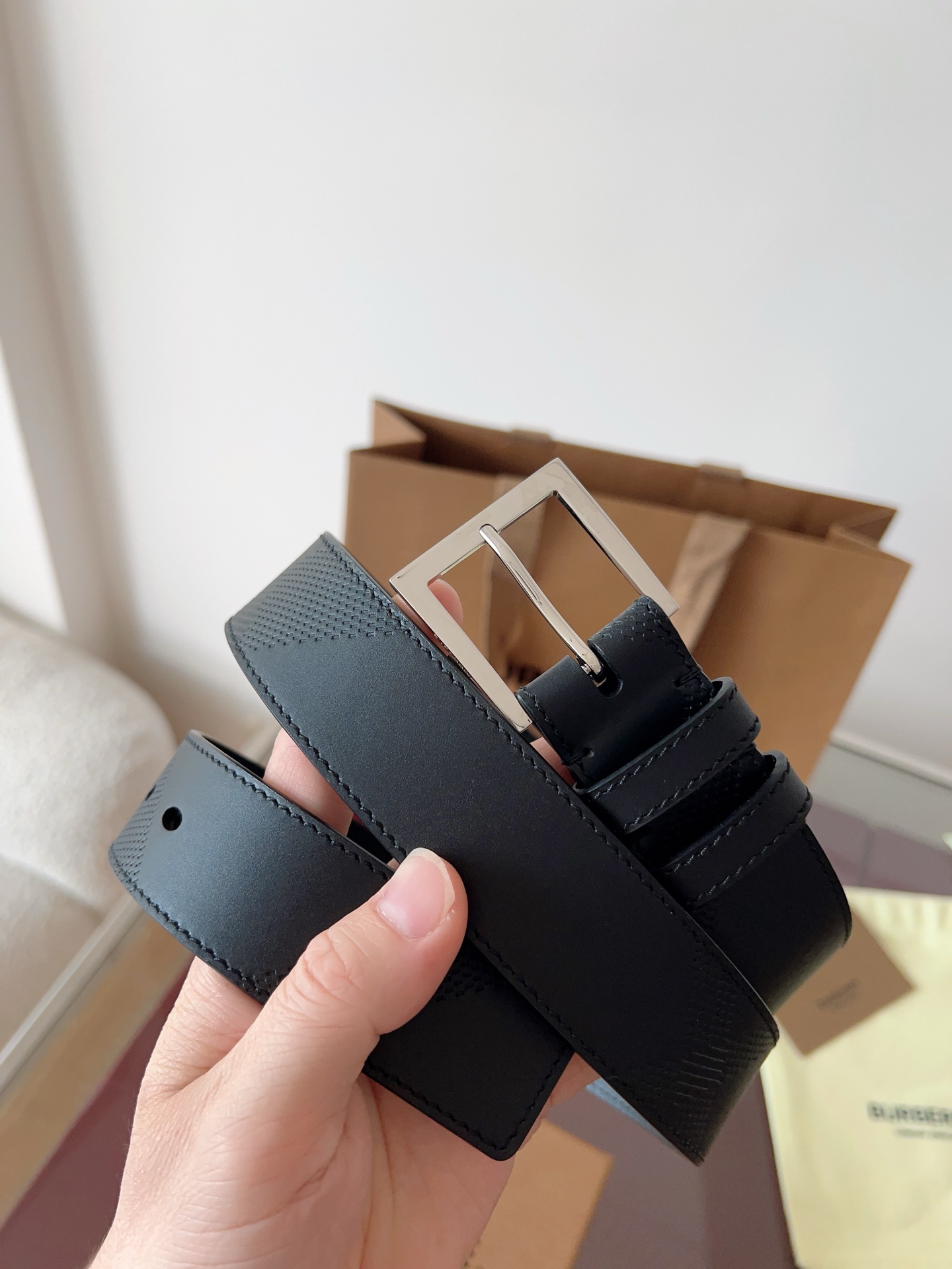 Burberry 3.5厘米黑色全皮品质毋庸置疑