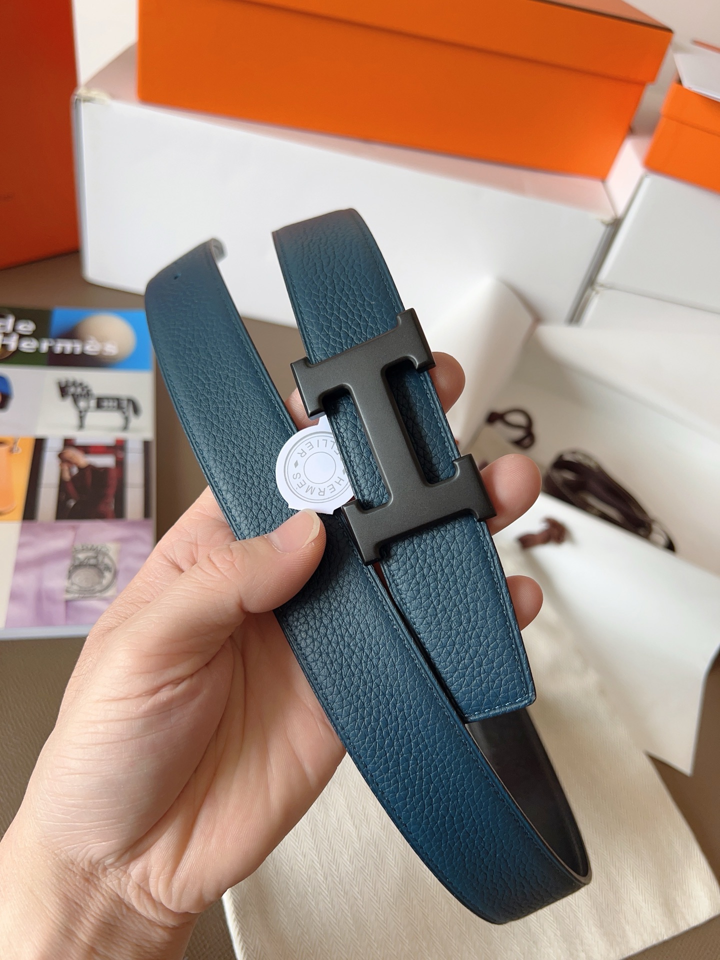 HERMES全新工艺3.2cm双面腰带