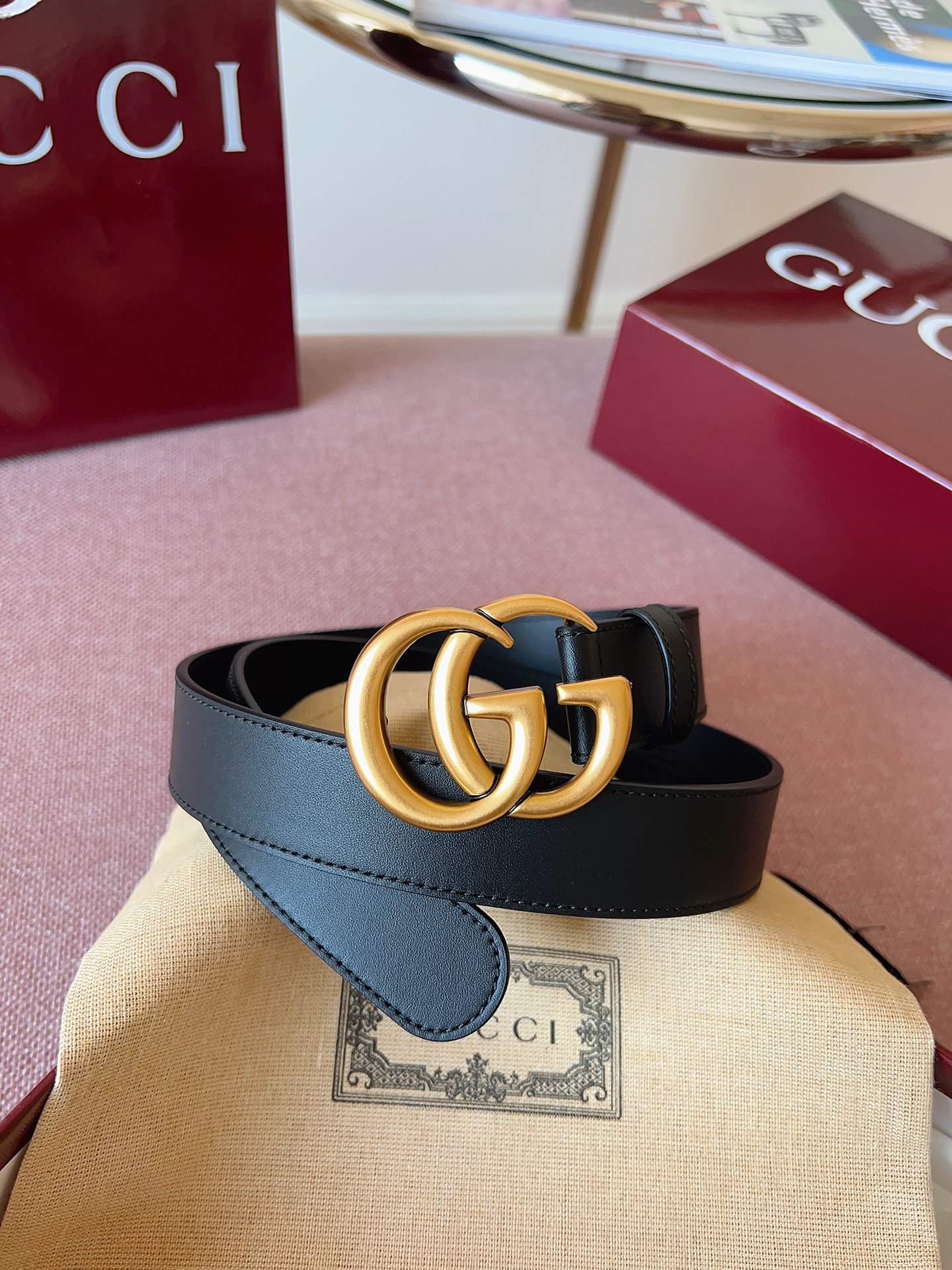 Gucci 代购级 古奇 Gucci ，黑色全皮，五金材质/全铜，品质毋庸置疑 没有更好 只有最好