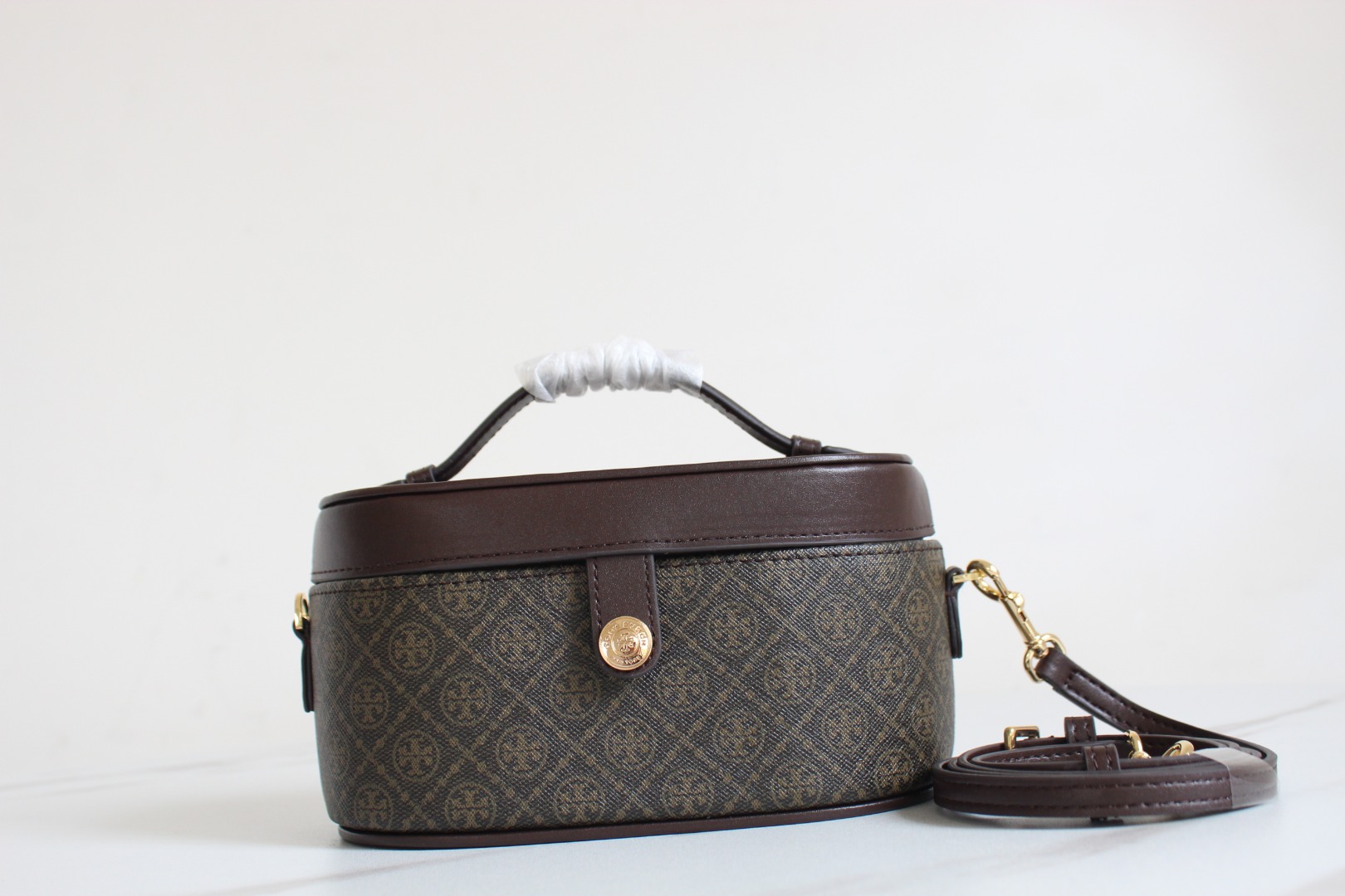 Tory Burch ～ToryBurch新款帆布印刷餐盒包 Tmonogram迷你化妆盒子包 配有可拆卸调节长肩带
