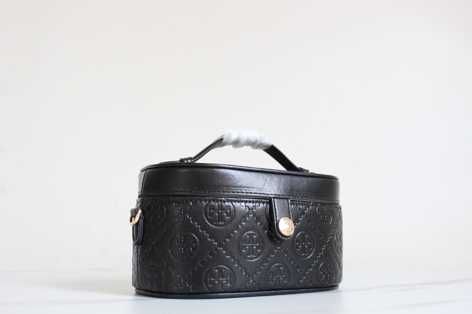 Tory Burch ～ToryBurch新款压纹餐盒包 Tmonogram迷你化妆盒子包 配有可拆卸调节长肩带