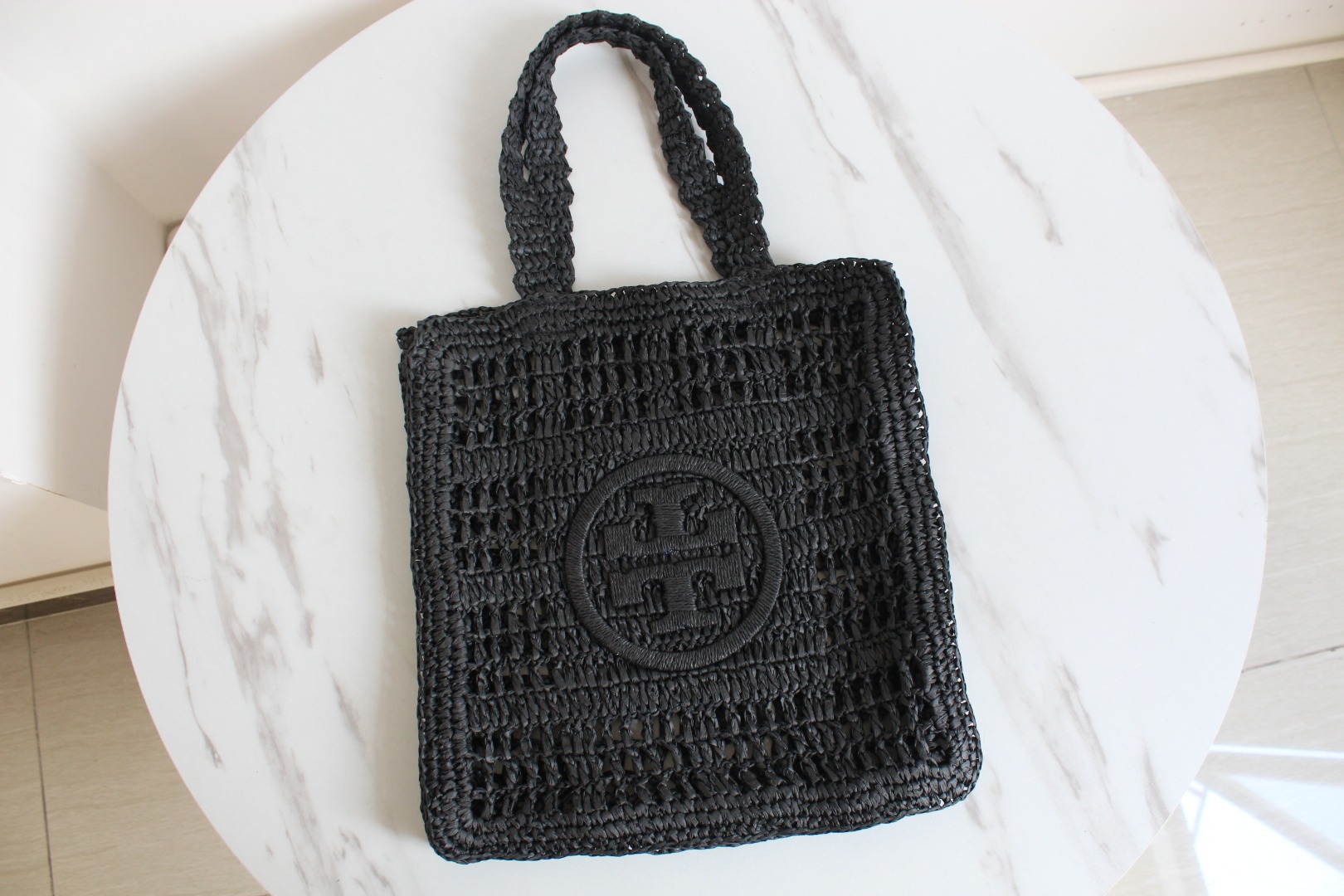 Tory Burch ToryBurch新款手提编织Ella托特包 体现设计师对编织提篮的热爱 精选手工钩编制成