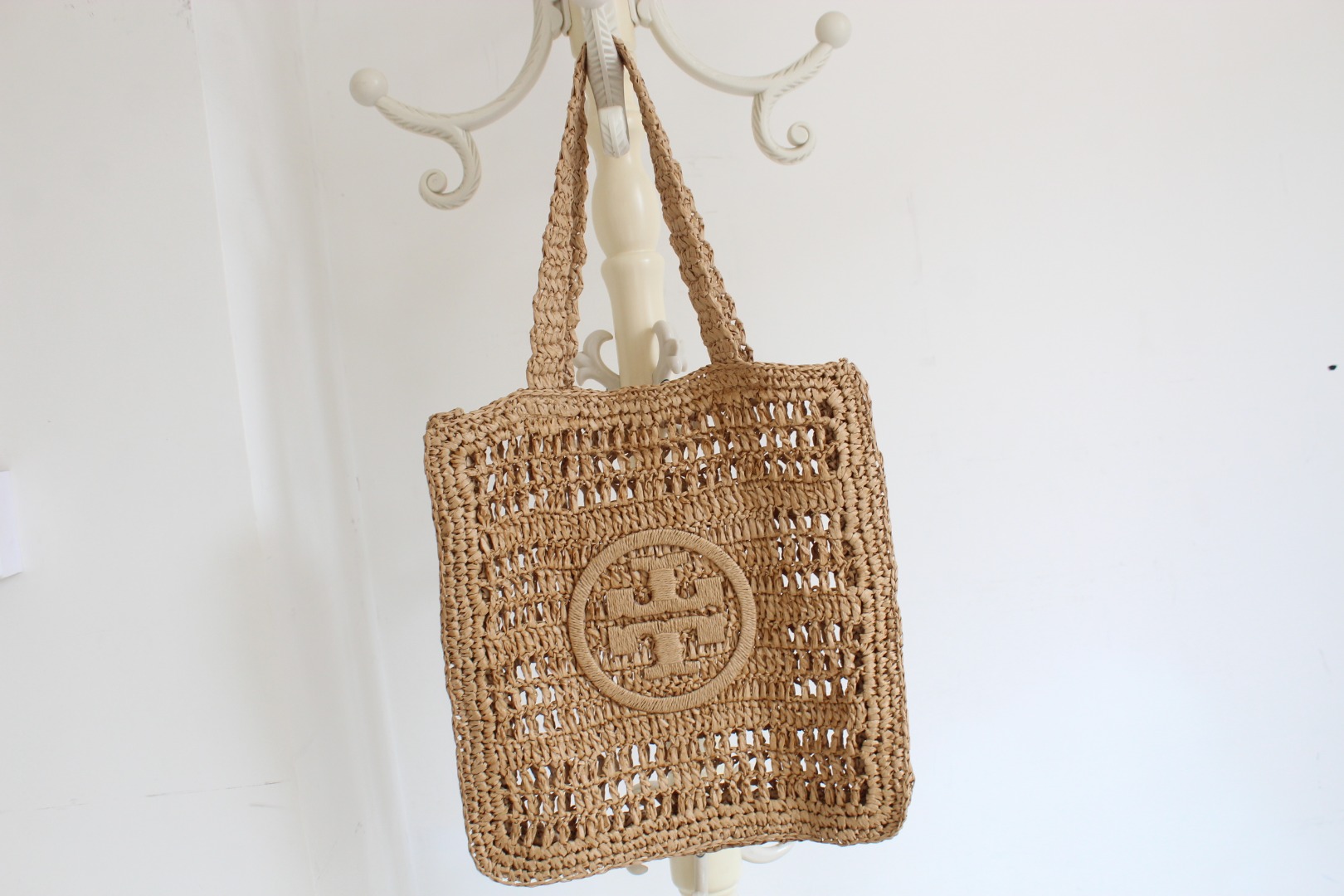 Tory Burch ToryBurch新款手提编织Ella托特包 体现设计师对编织提篮的热爱 精选手工钩编制成