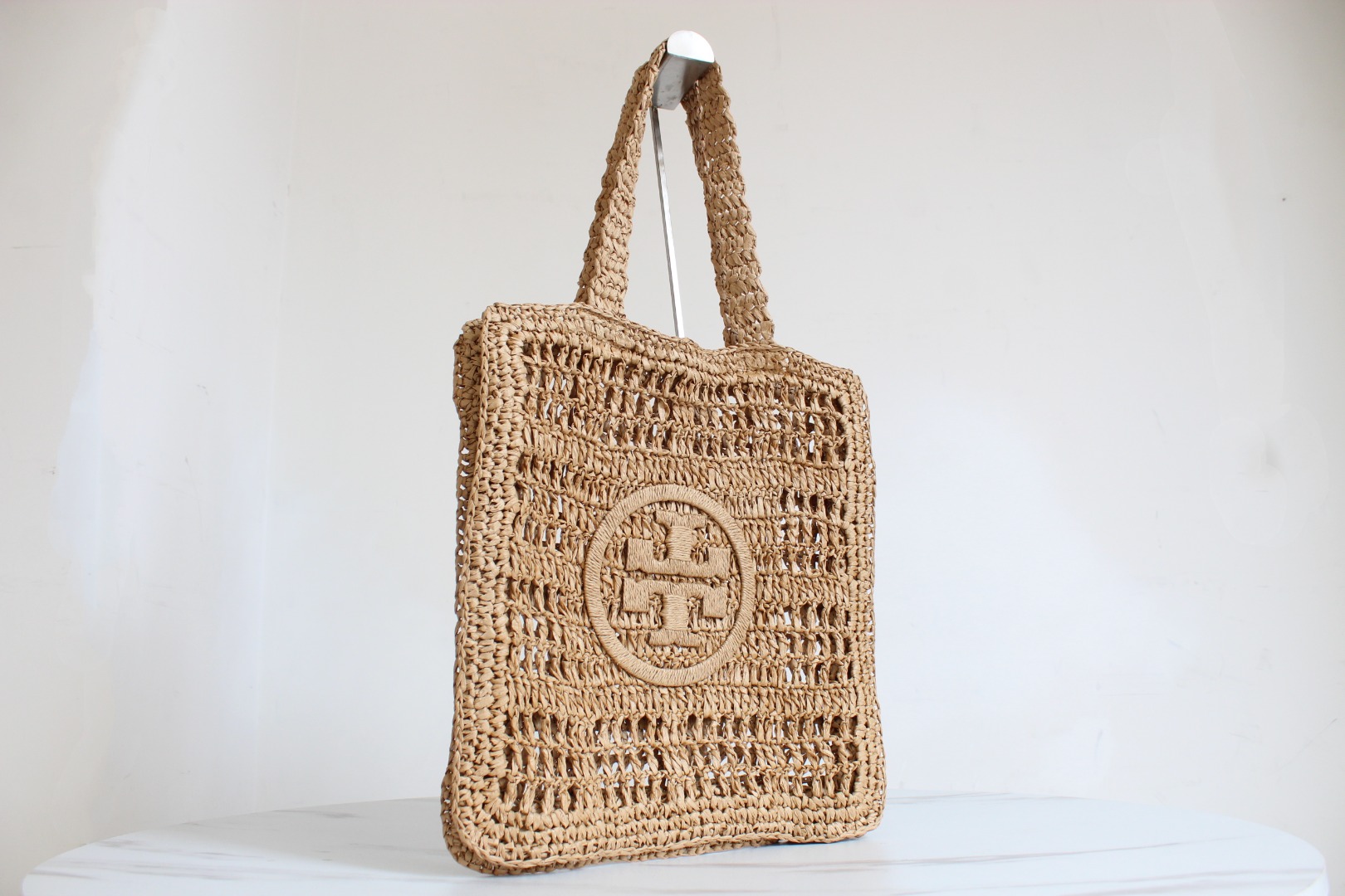 Tory Burch ToryBurch新款手提编织Ella托特包 体现设计师对编织提篮的热爱 精选手工钩编制成