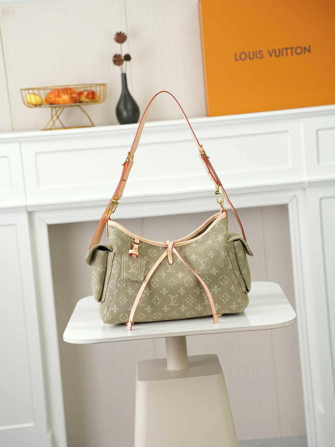 Handbag M46203 12119