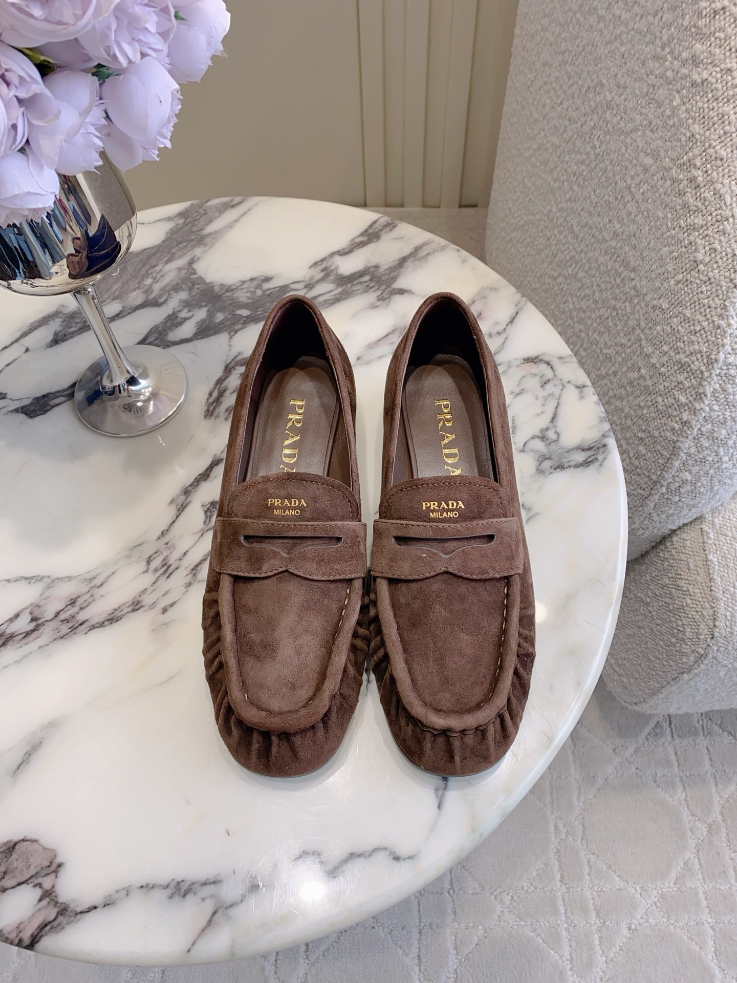 NO:787291,Top version Prad* new pleated loafers, simple and elegant, ever-changing style, soft and comfortable, lambskin upper, sheepskin lining, original molded outsole, size 35-39 (40 41 customized), loafers, prada, loafers, sheepskin19860909顶级版本 Prad*新款打褶乐福鞋 简约大气 万年百搭款 柔软舒适 鞋面小羊皮 内里垫脚羊皮 原版开模大底 尺码35-39（40 41定做）,乐福鞋,prada,loafers,sheepskin,Women's Shoes