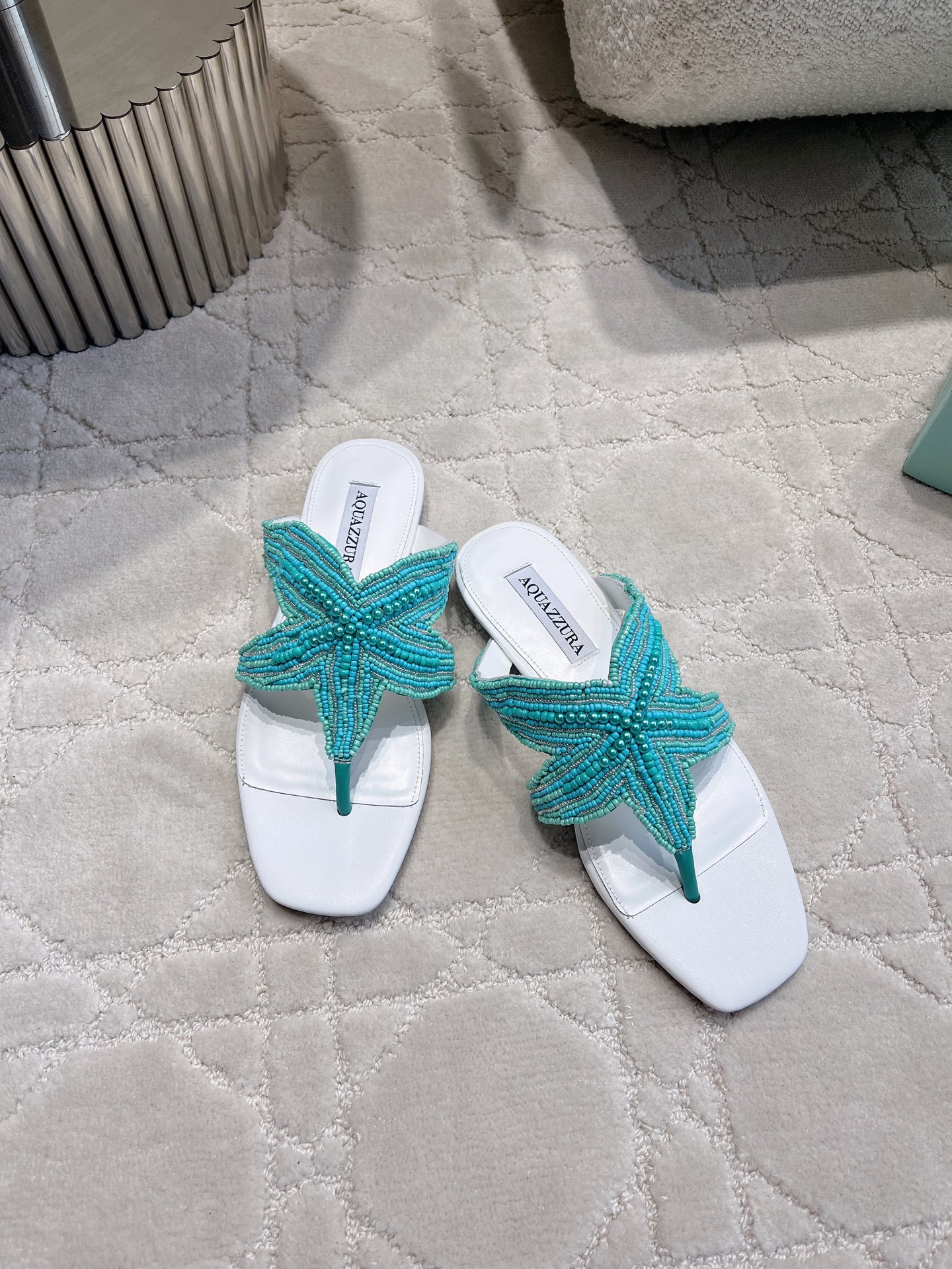 Шлёпанцы Aquazzura
