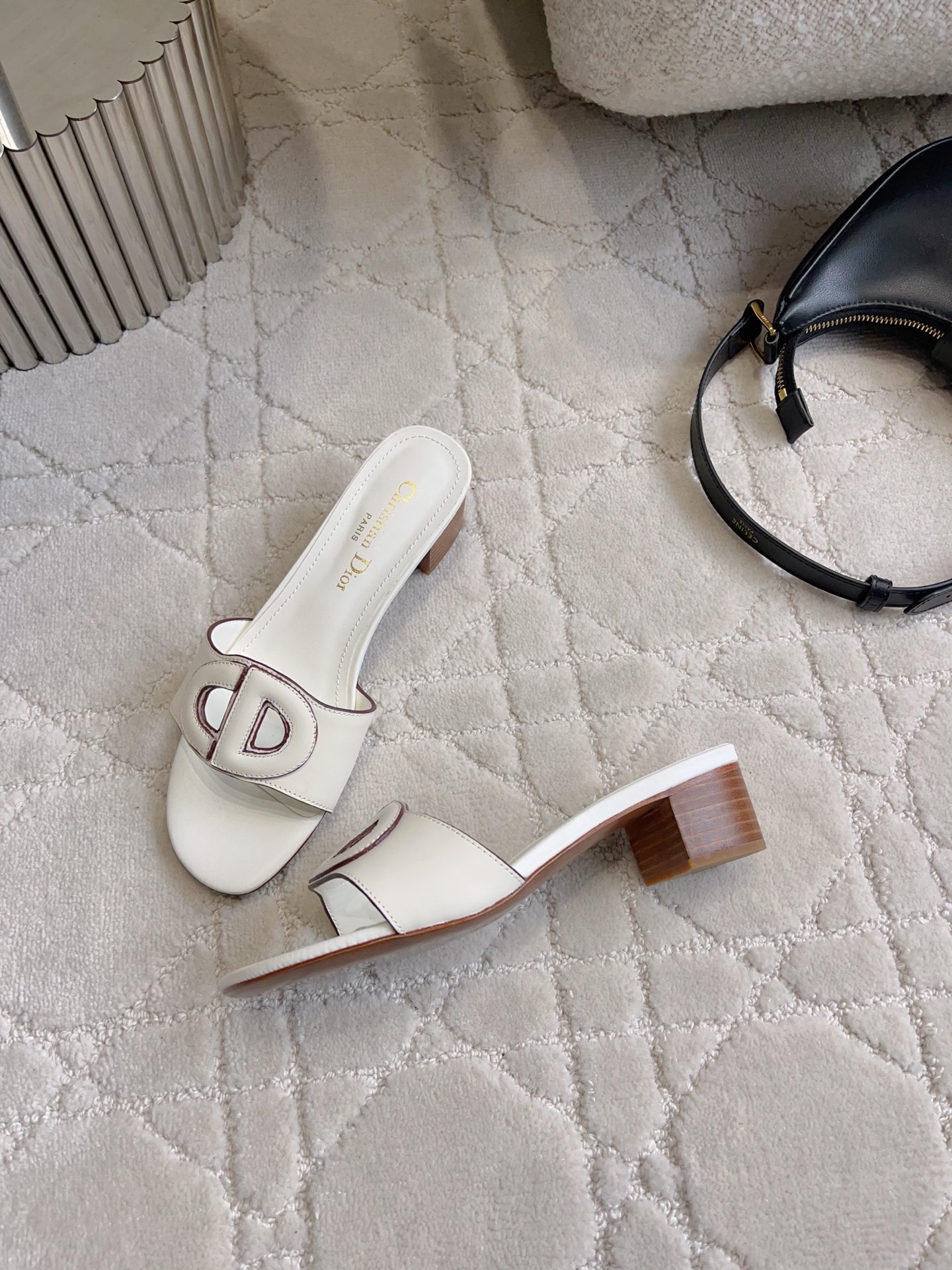 Шлёпанцы Dior