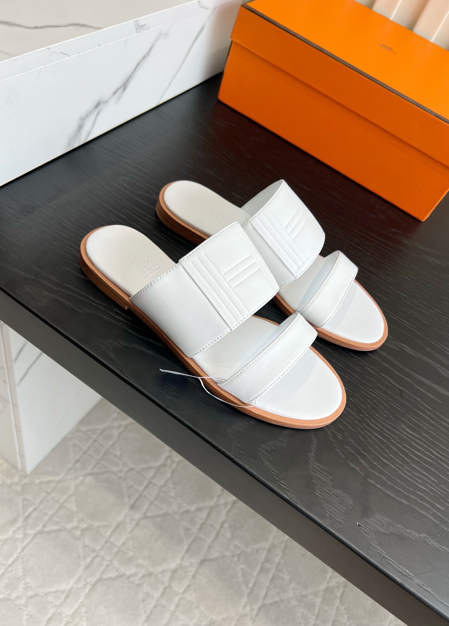 Шлёпанцы Hermès
