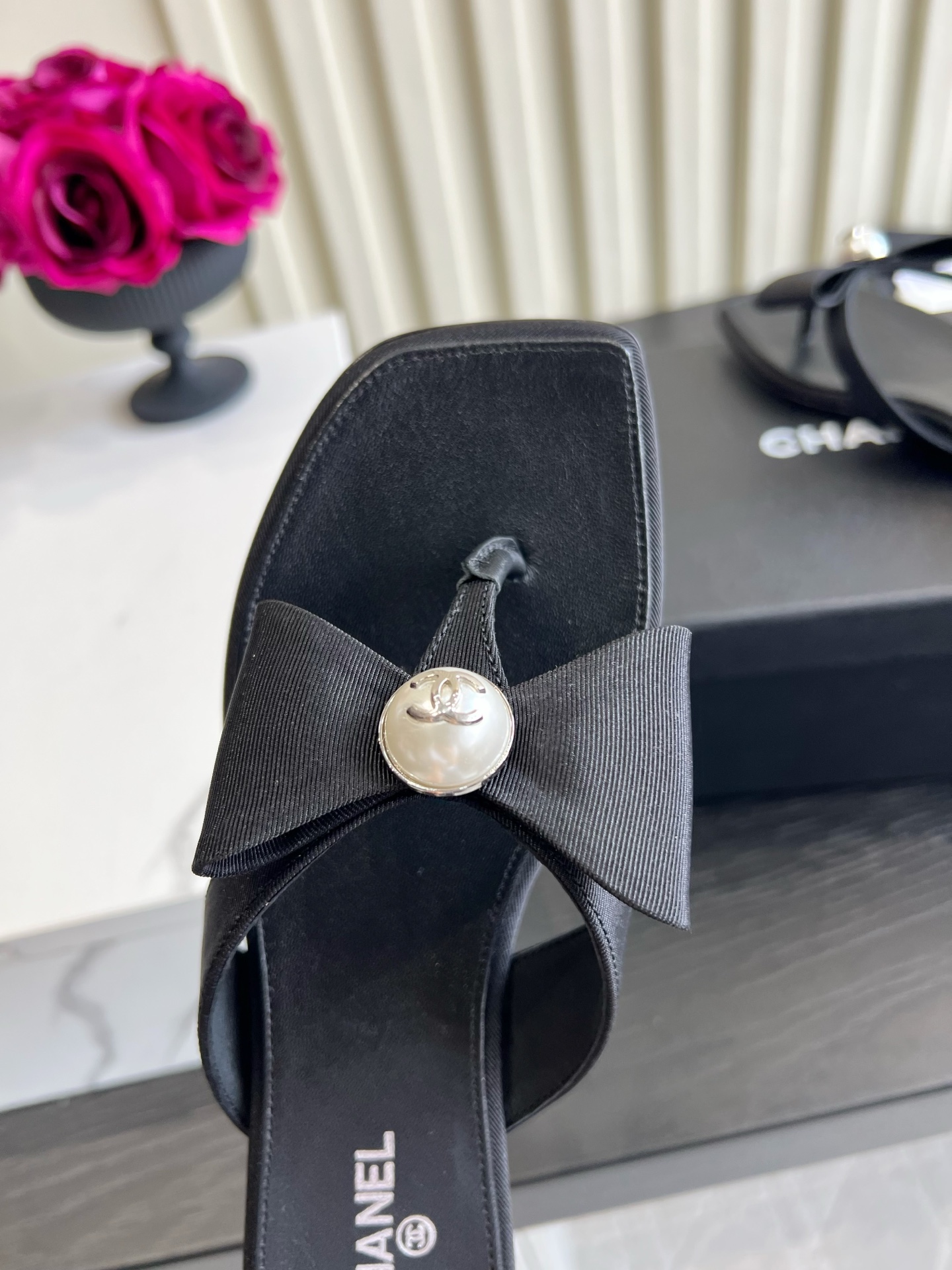 Chanel Slides