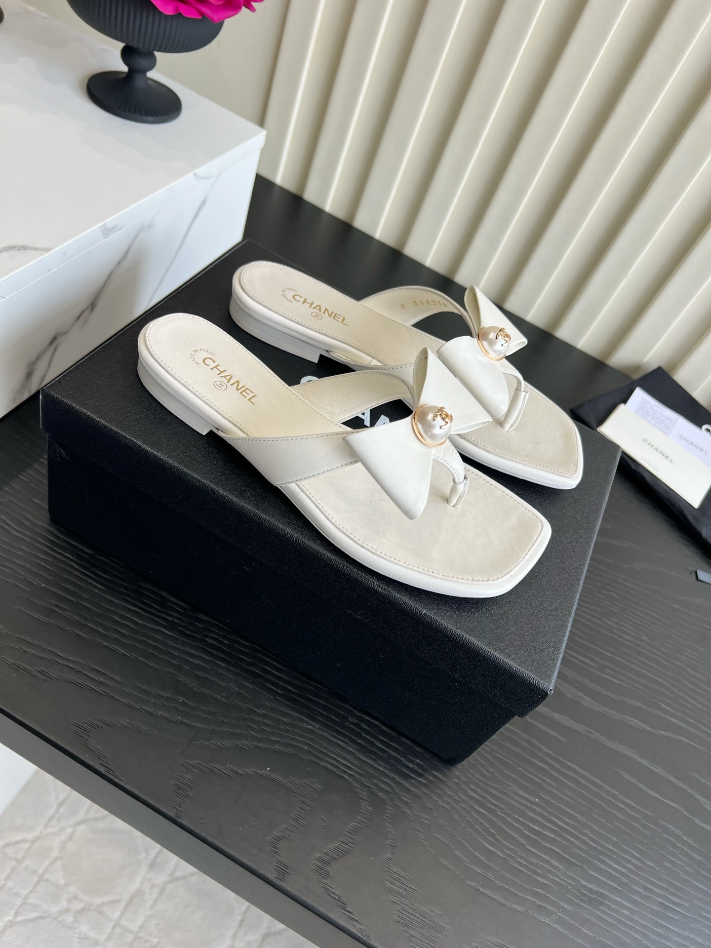 Chanel Slides