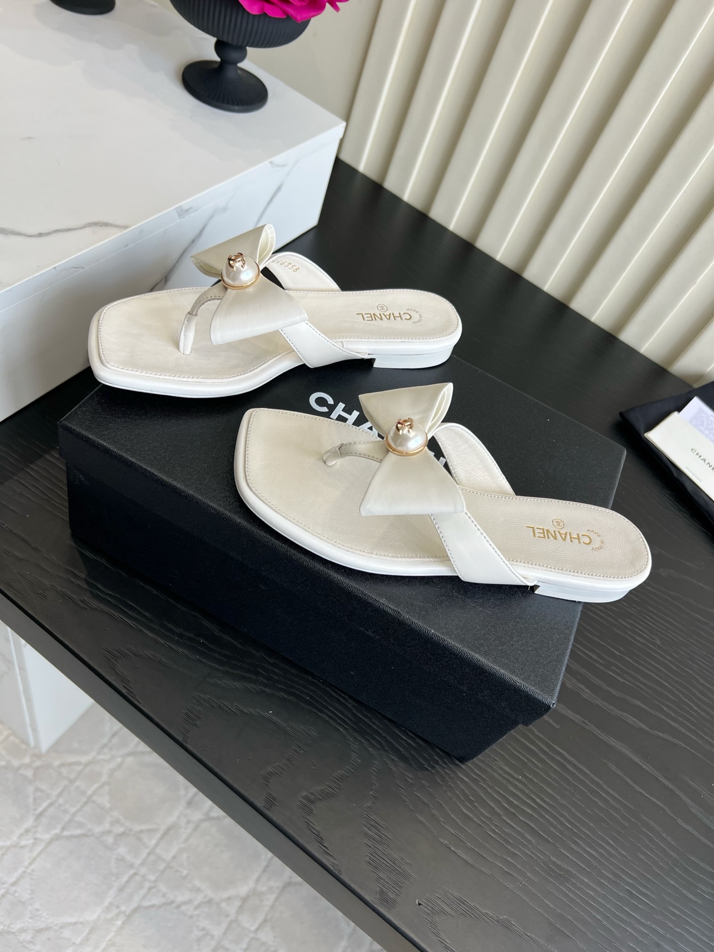 Chanel Slides