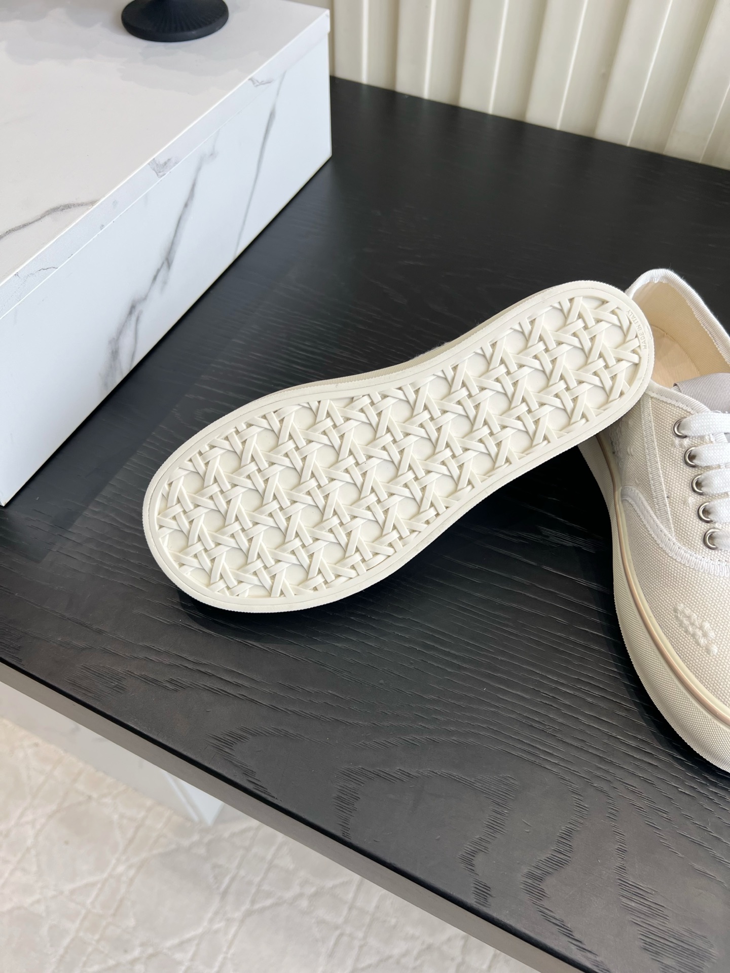 Designer Sneakers