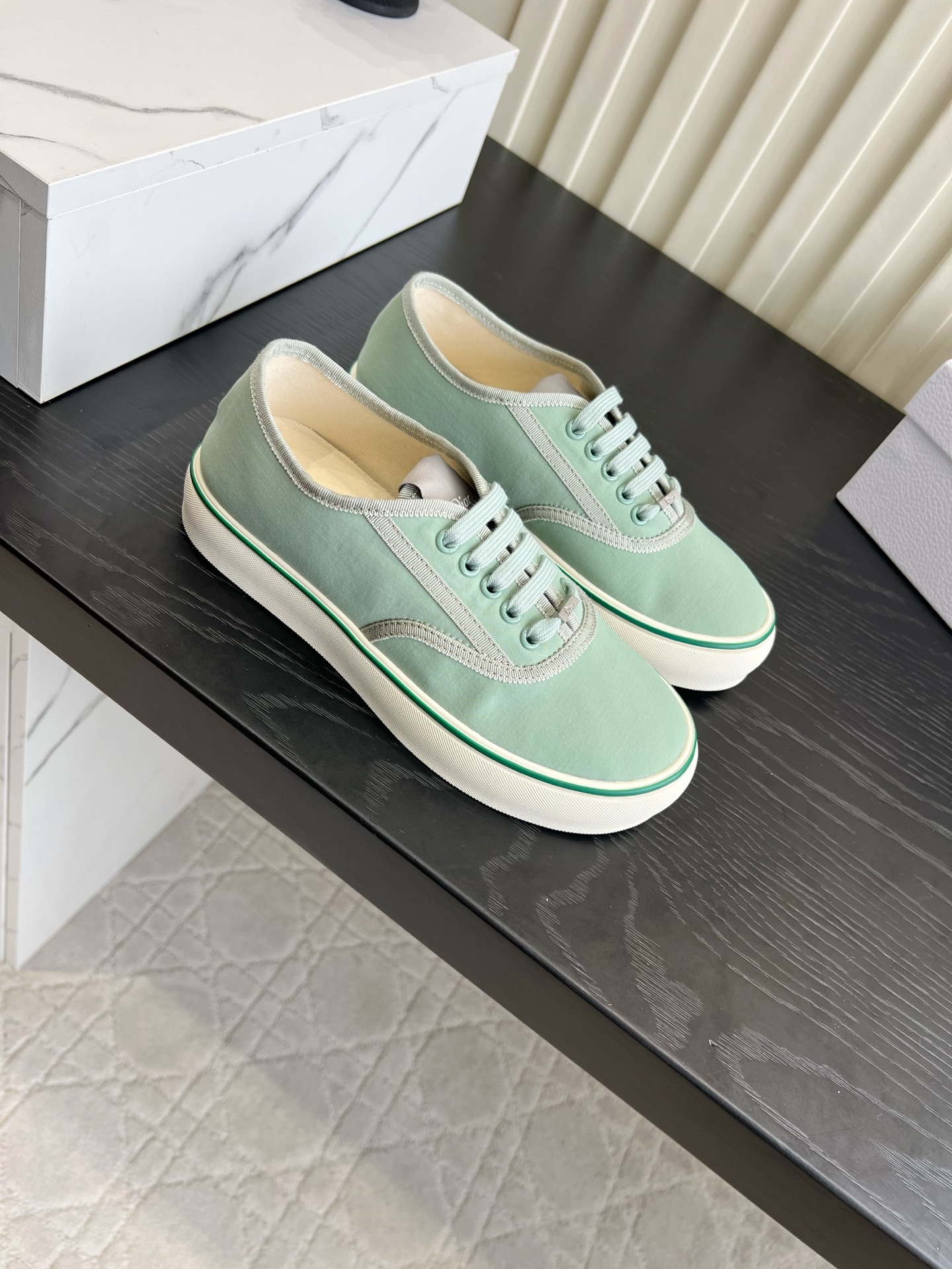 Designer Sneakers