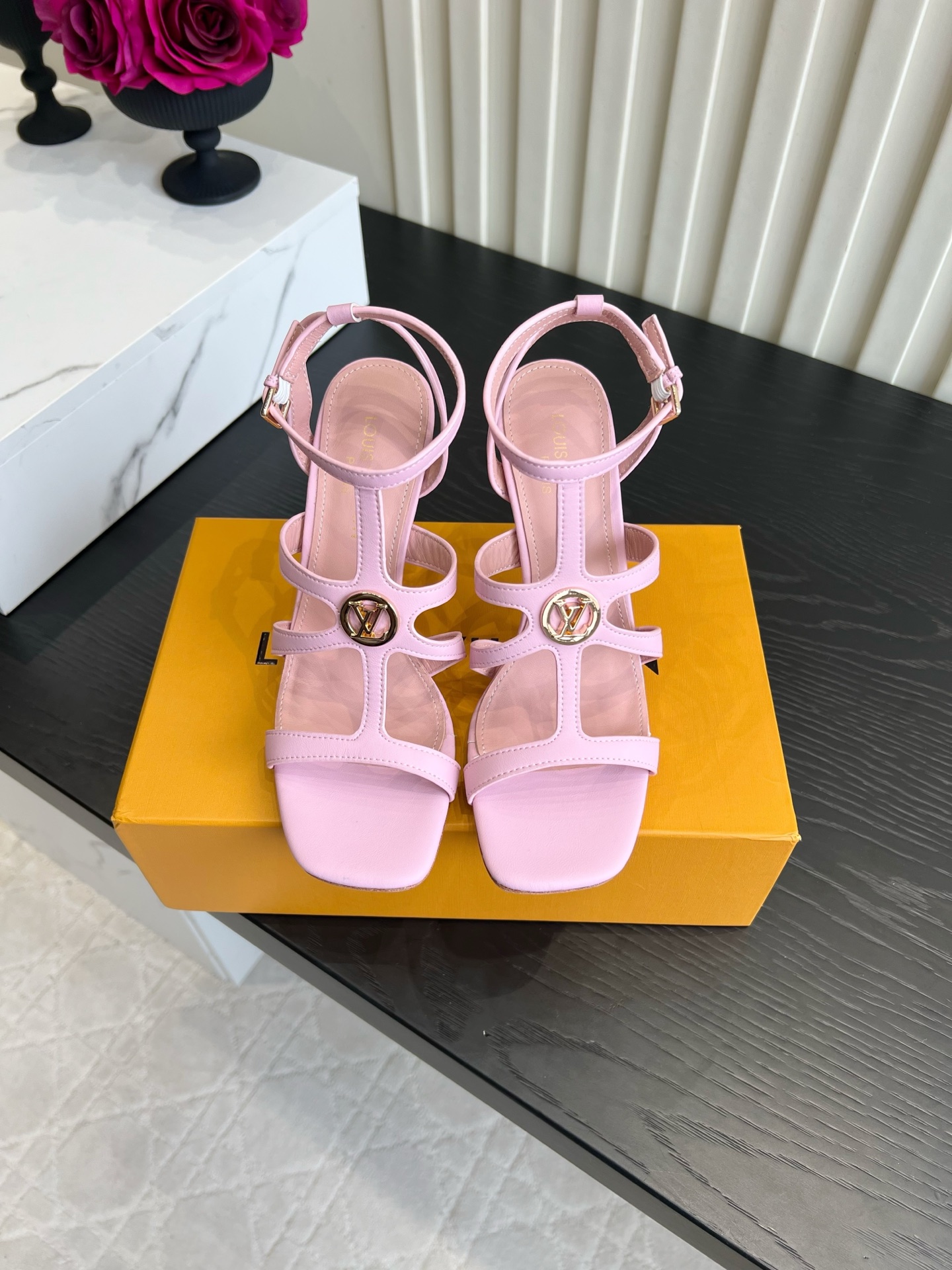 Louis Vuitton Sandals