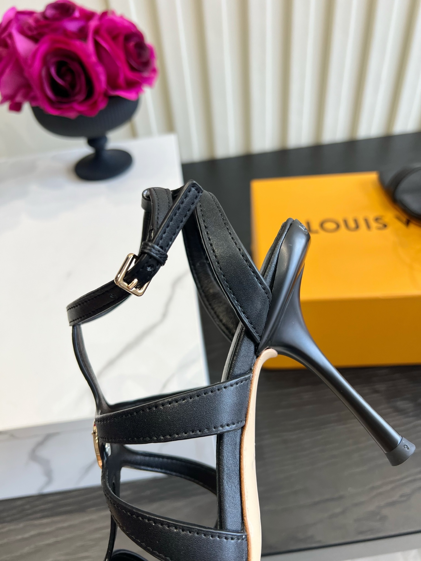 Louis Vuitton Sandals