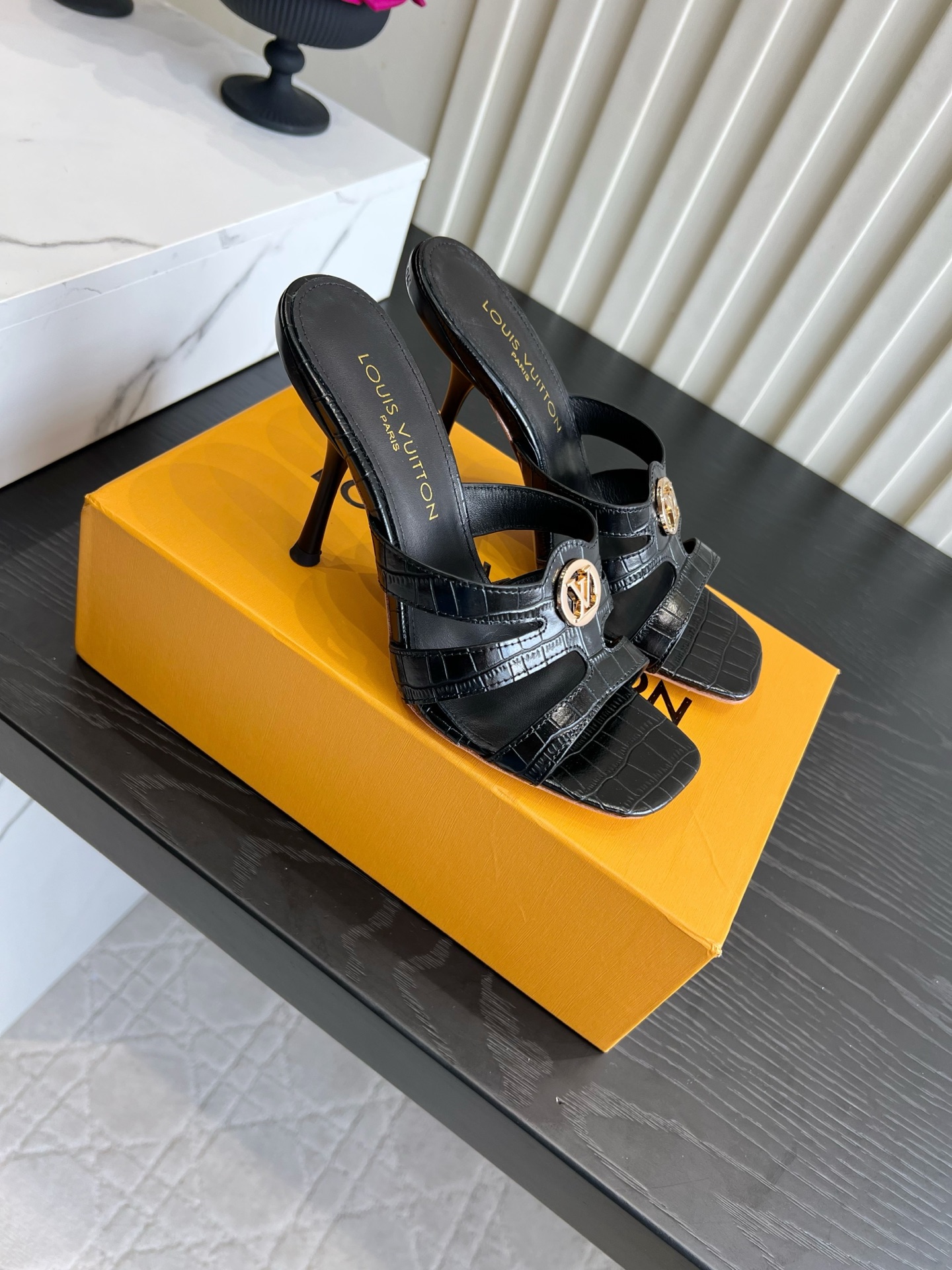 Louis Vuitton Sandals