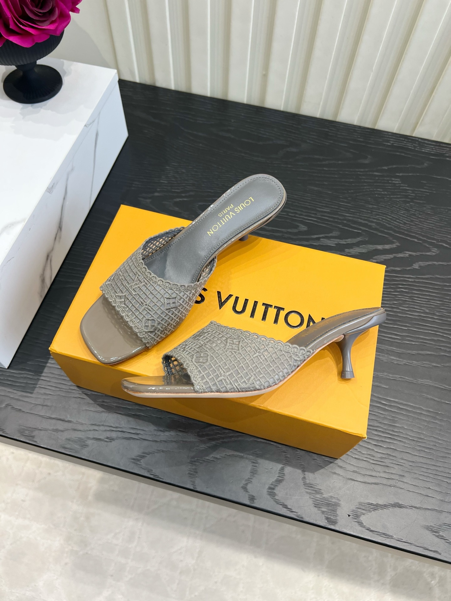 Designer Slides