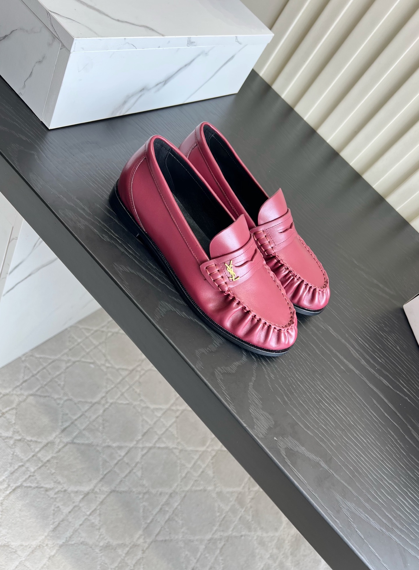 Лоферы Saint Laurent