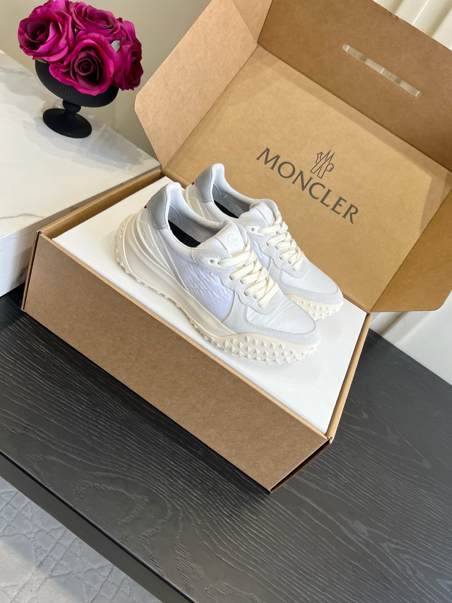 Кроссовки Moncler