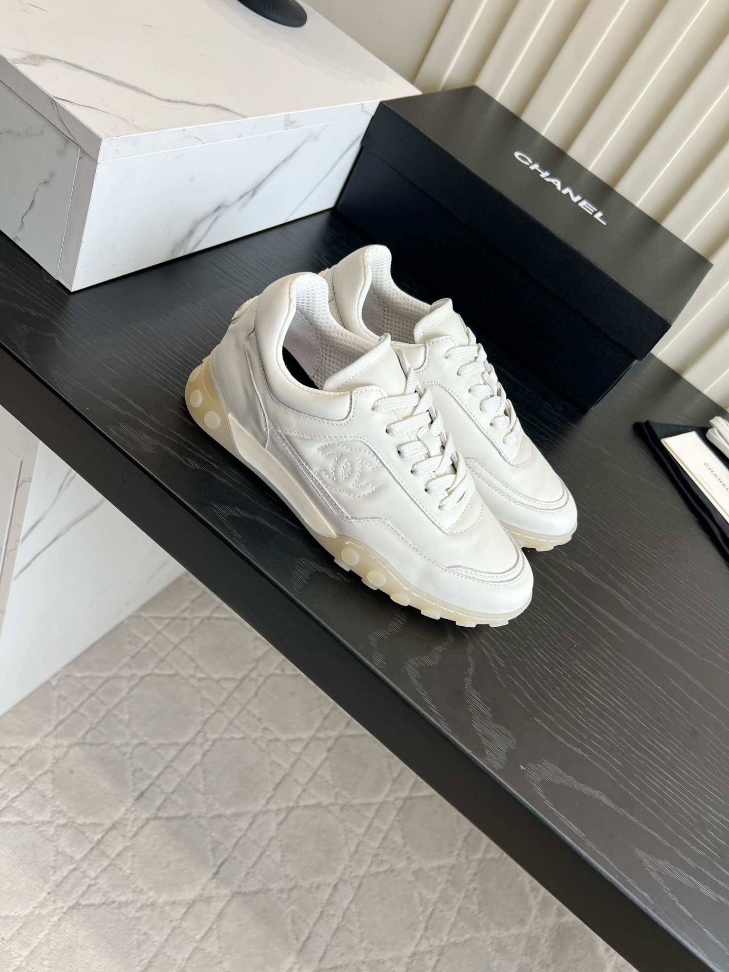 Кроссовки Chanel