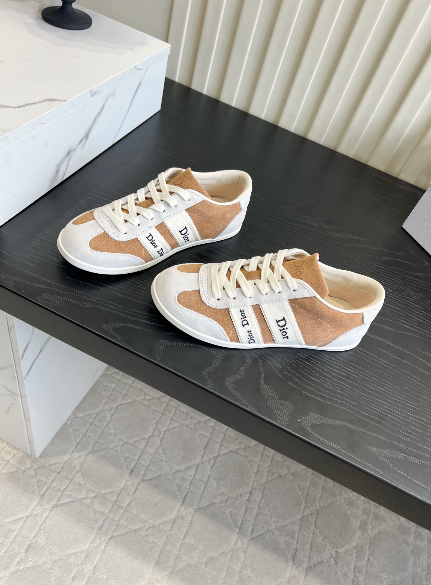 Кроссовки Dior