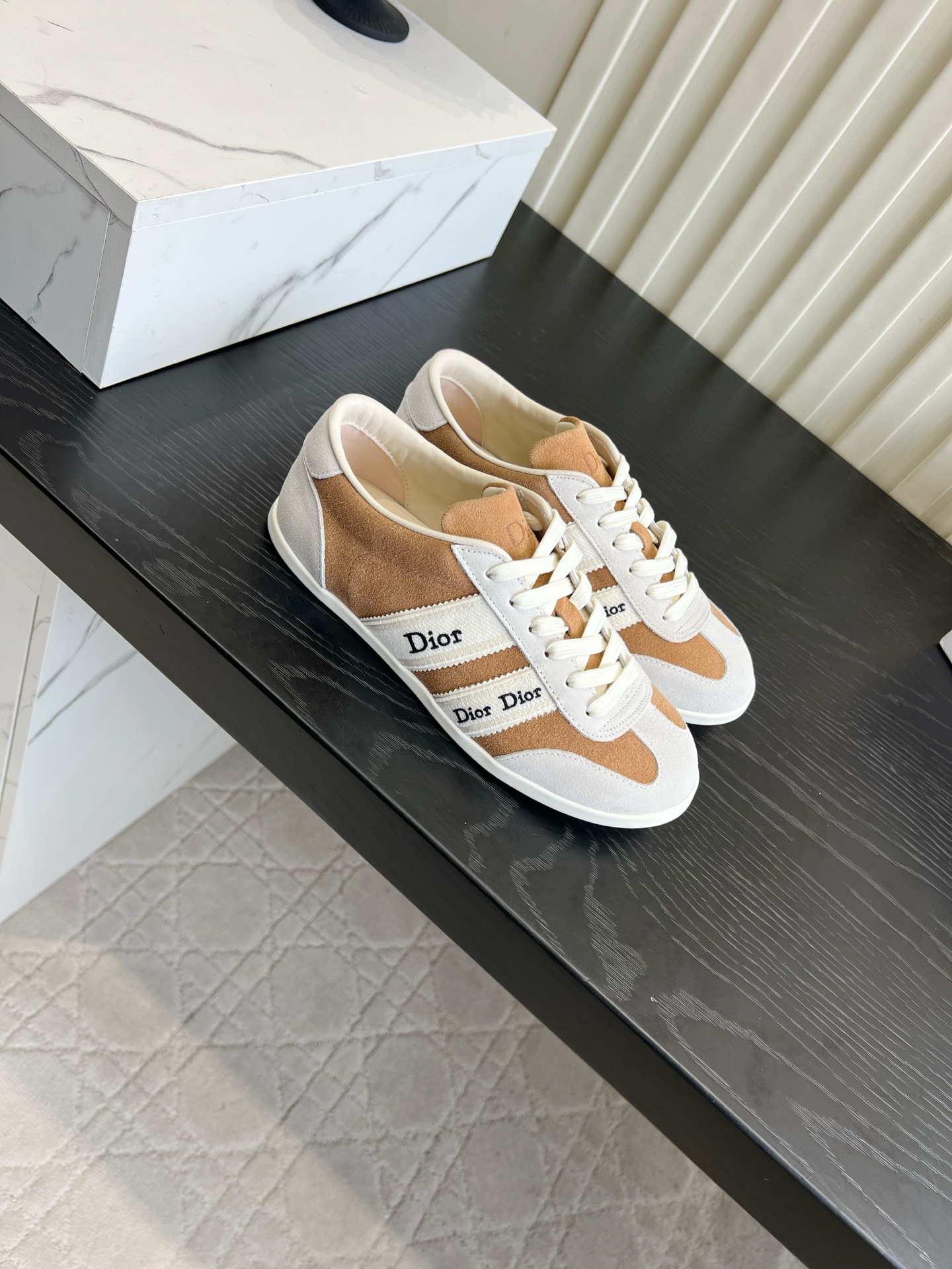 Кроссовки Dior