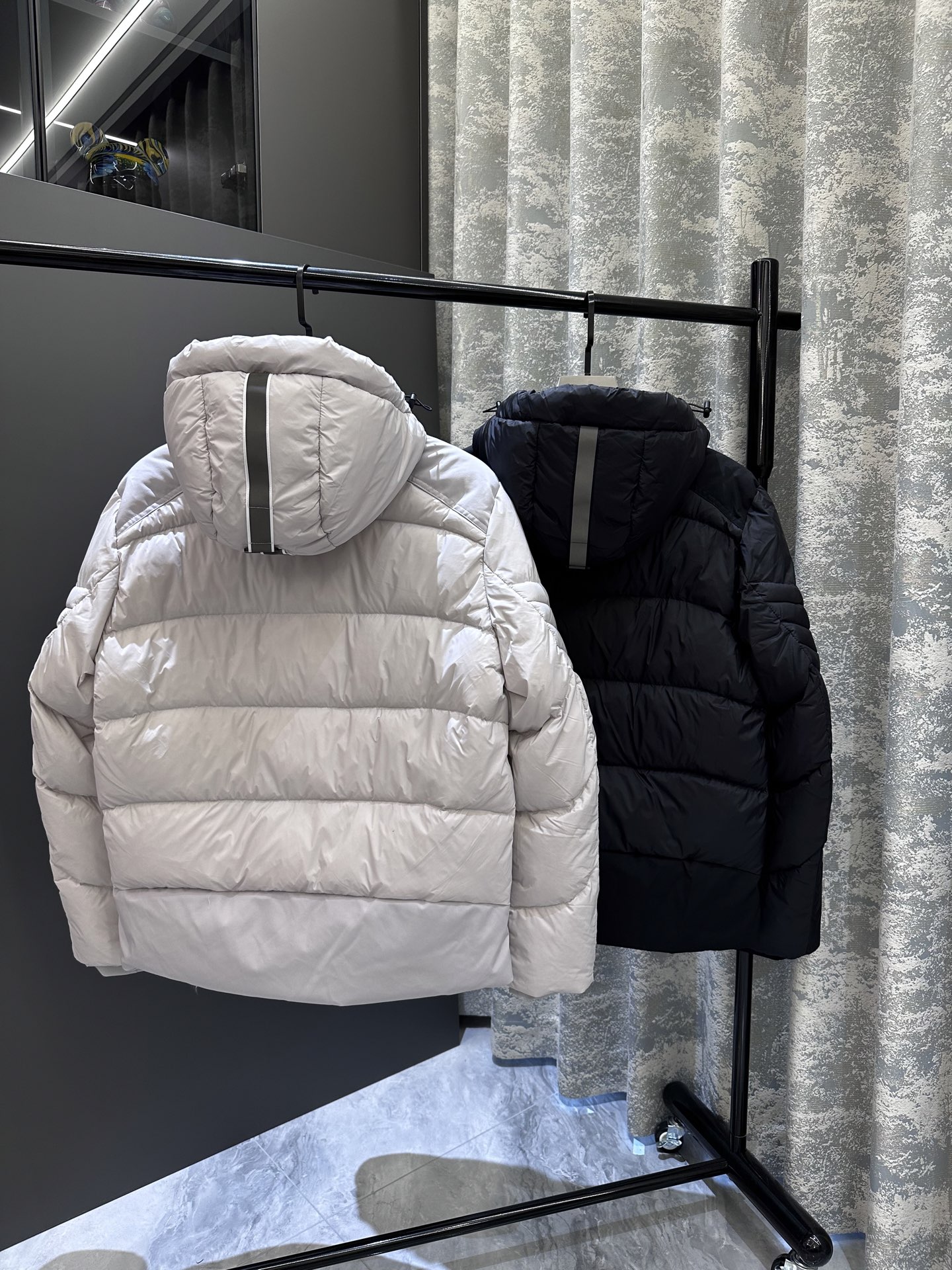 GOOSE加拿大鹅 Crofton纯色连帽拉链户外保暖排骨羽绒服 90绒填充 750蓬松度 田岛绣刺 白