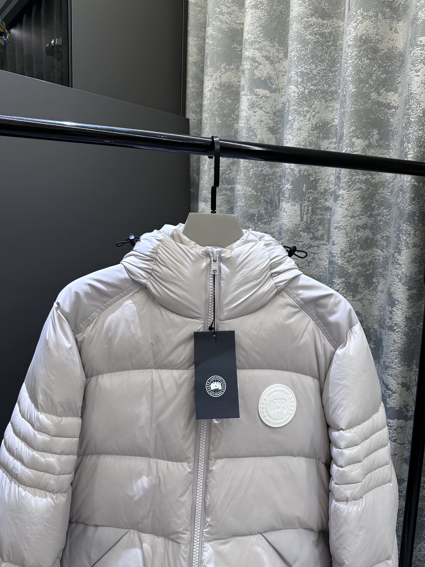 GOOSE加拿大鹅 Crofton纯色连帽拉链户外保暖排骨羽绒服 90绒填充 750蓬松度 田岛绣刺 白