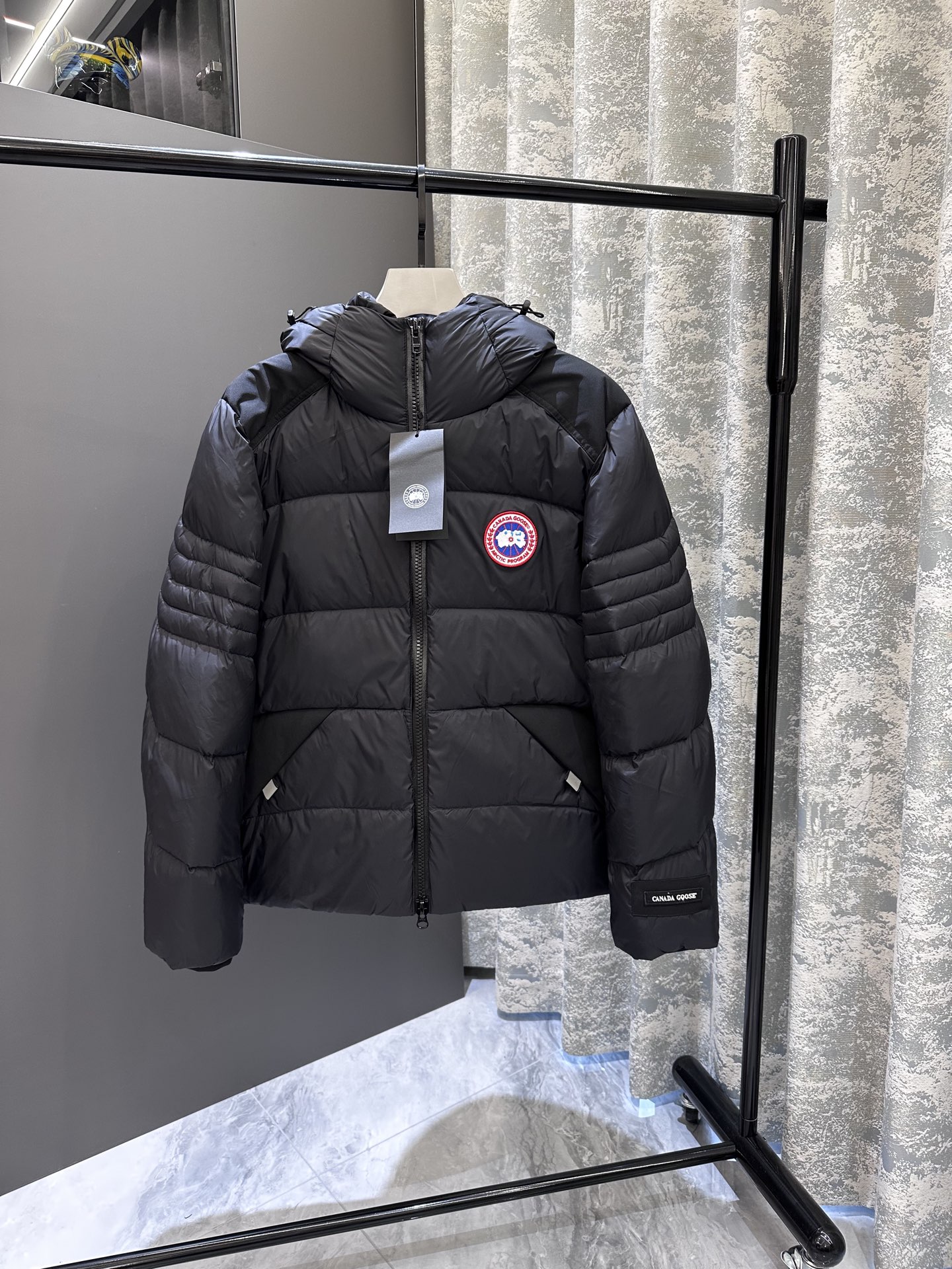 GOOSE加拿大鹅 Crofton纯色连帽拉链户外保暖排骨羽绒服 90绒填充 750蓬松度 田岛绣刺 白