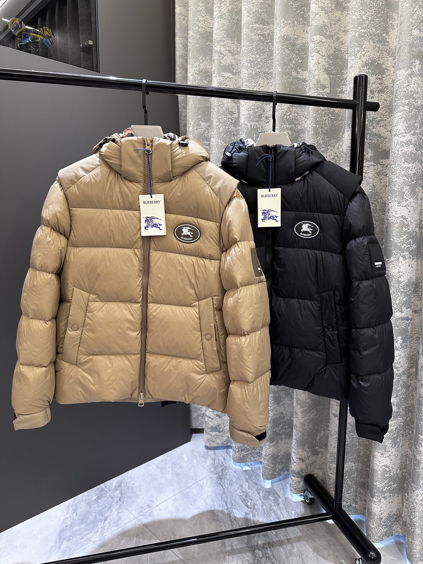 【新品】可拆马甲设计‼️一衣三穿！2025SS秋冬新品 男士Bur连帽羽绒服 定制面料：可再生聚酯纤维三