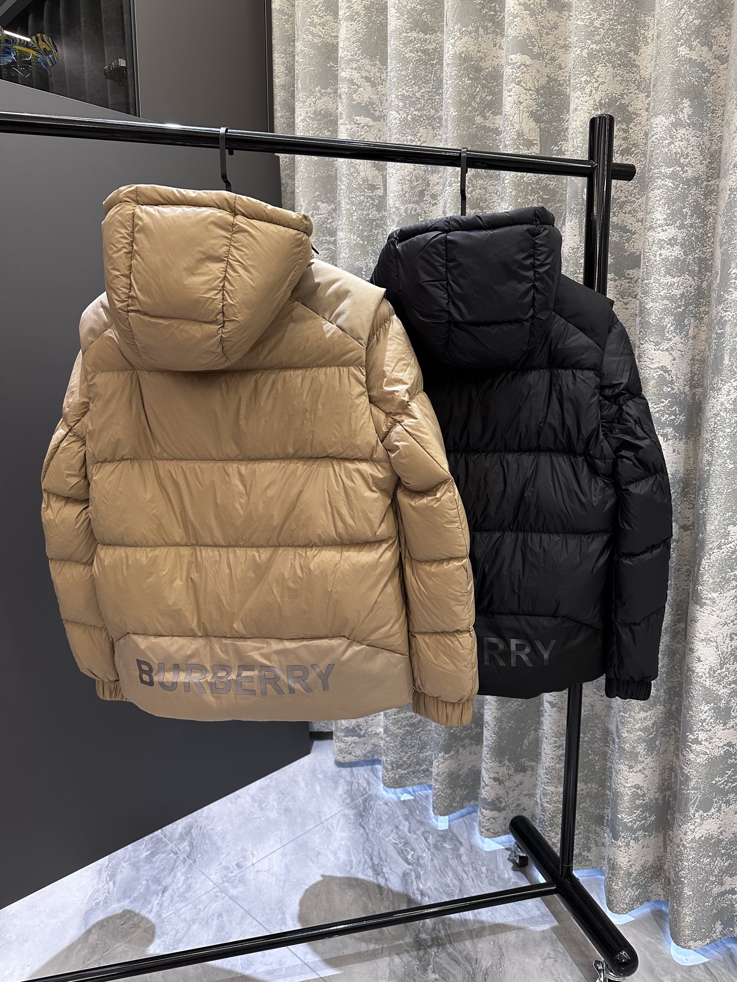 【新品】可拆马甲设计‼️一衣三穿！2025SS秋冬新品 男士Bur连帽羽绒服 定制面料：可再生聚酯纤维三