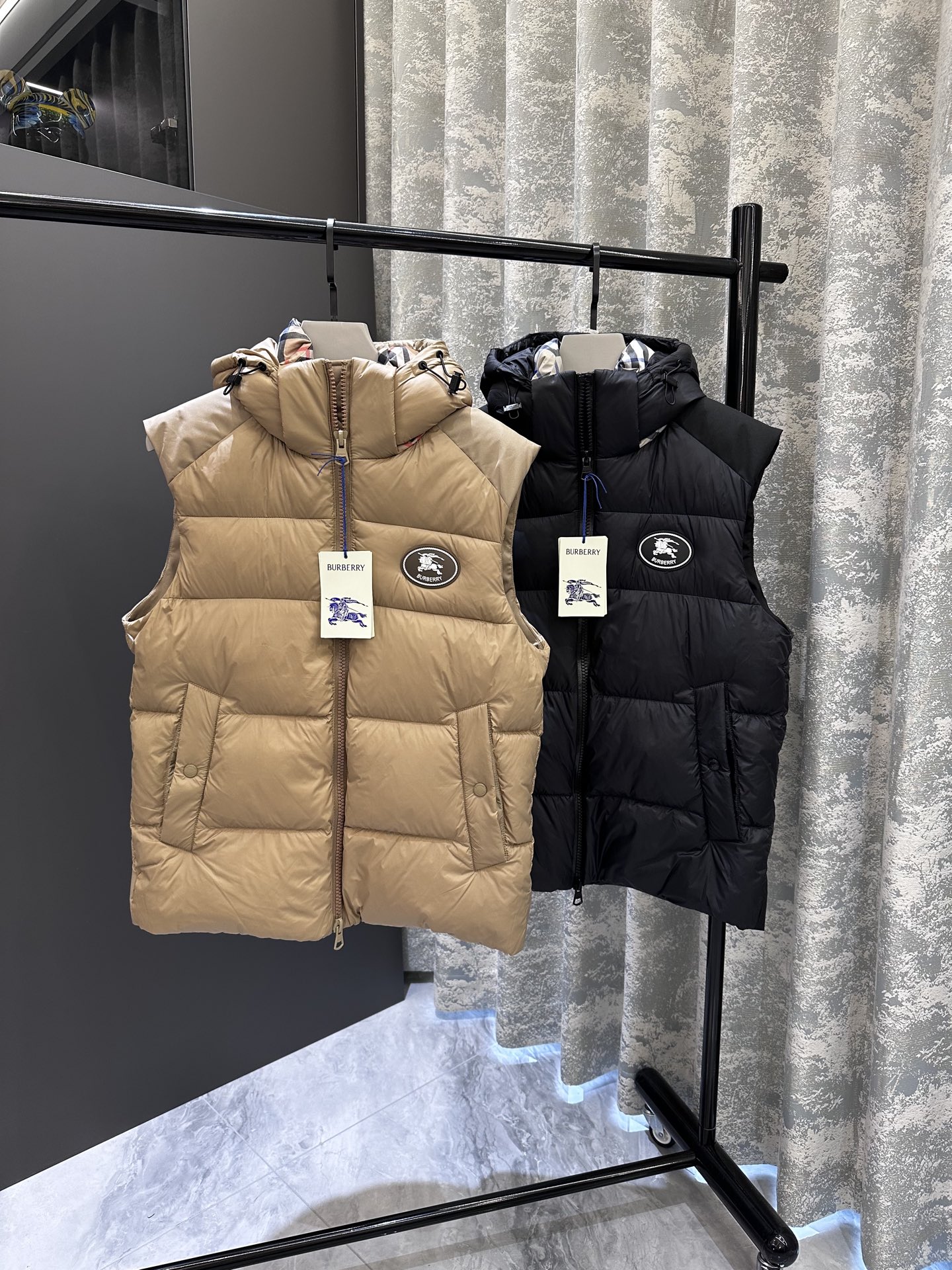 可拆卸袖 B家羽绒服