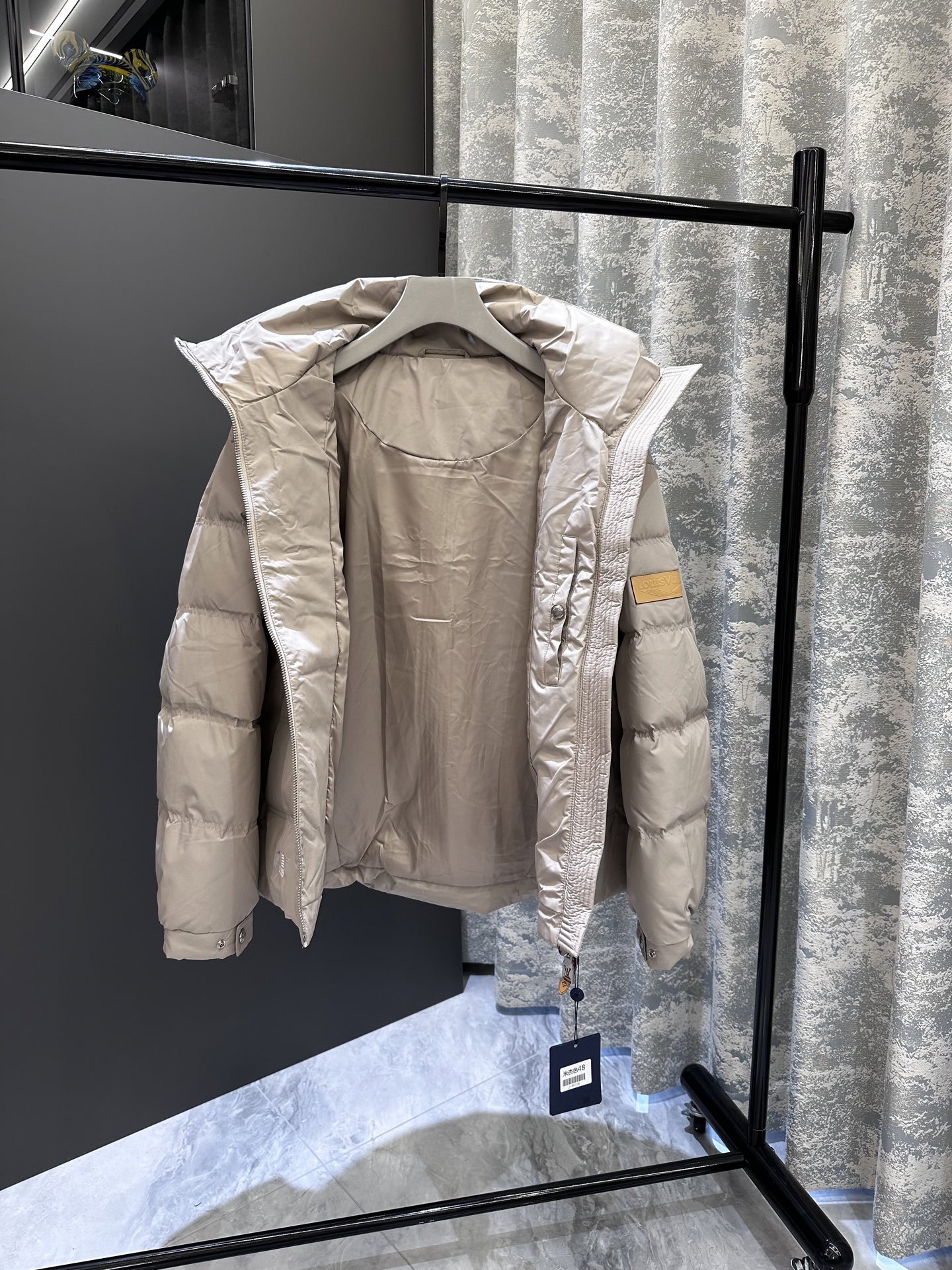 【新品】P 柜台同步发售 2025SS秋冬新品 男士连帽羽绒服，可拆卸连帽设计！贸易公司渠道订单‼️ 本