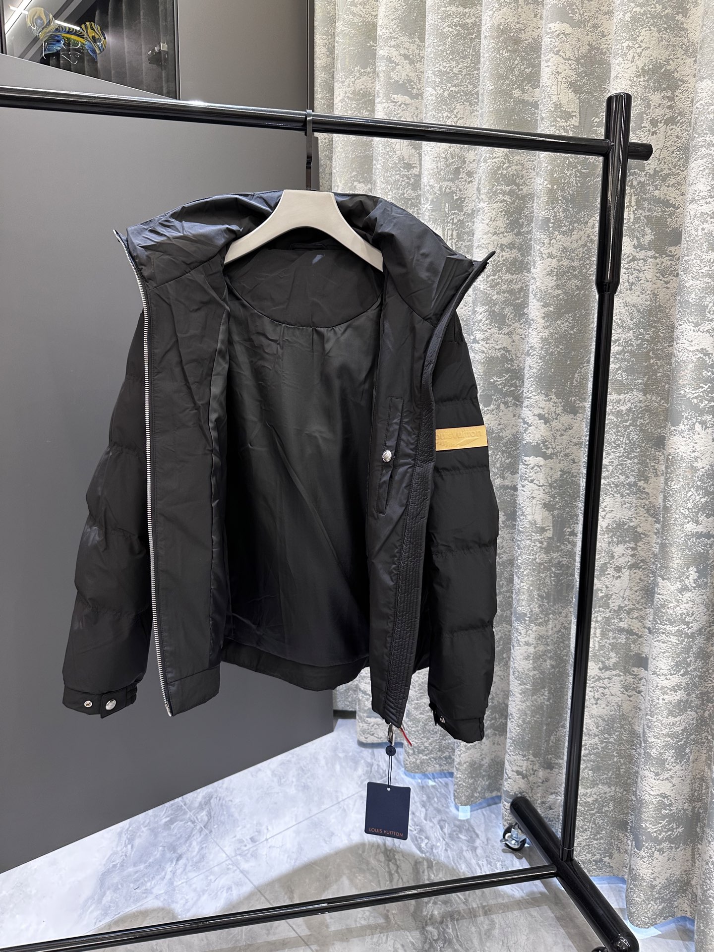 【新品】P 柜台同步发售 2025SS秋冬新品 男士连帽羽绒服，可拆卸连帽设计！贸易公司渠道订单‼️ 本